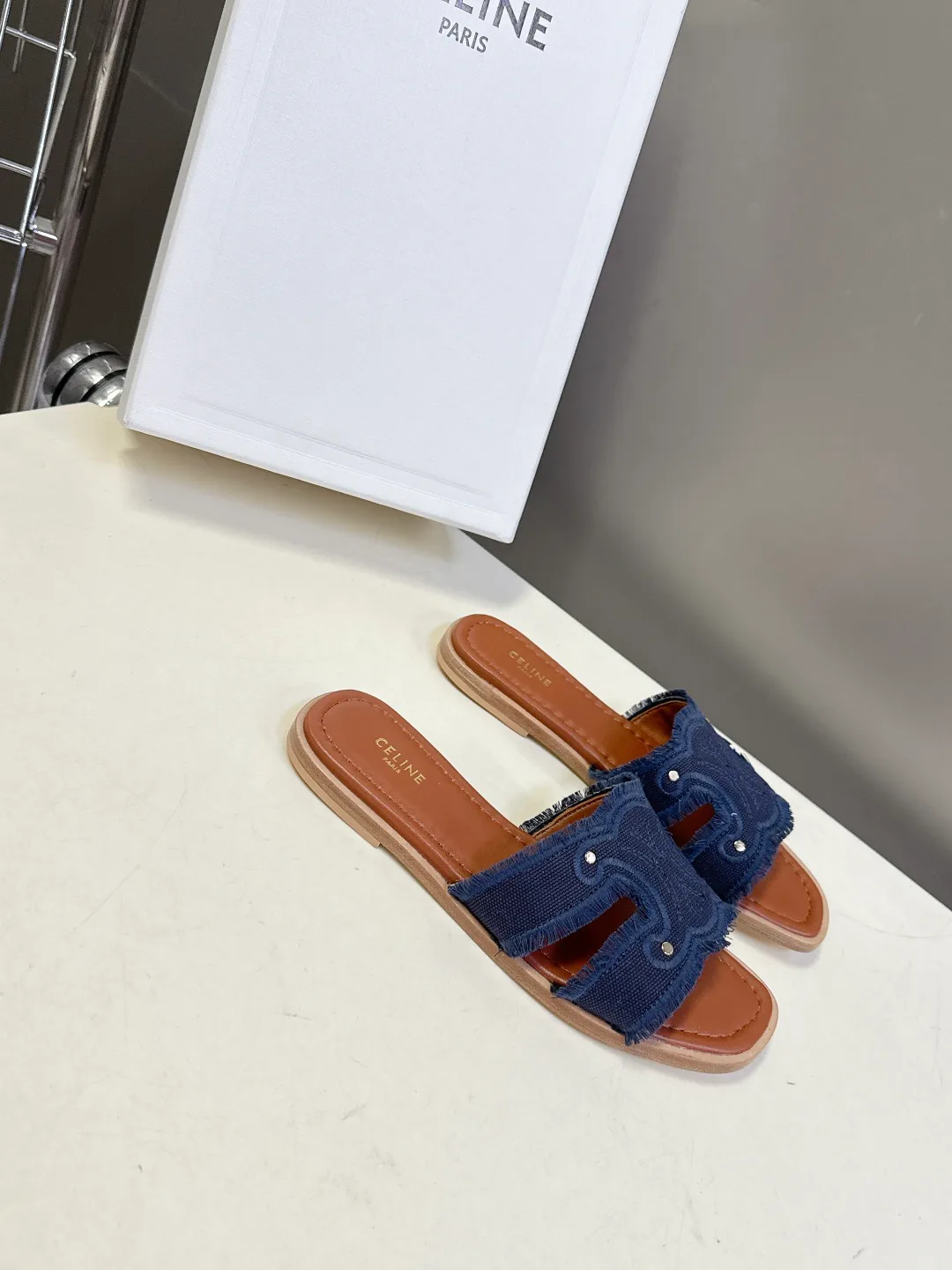 Сандалии Женские Celine 13581714
