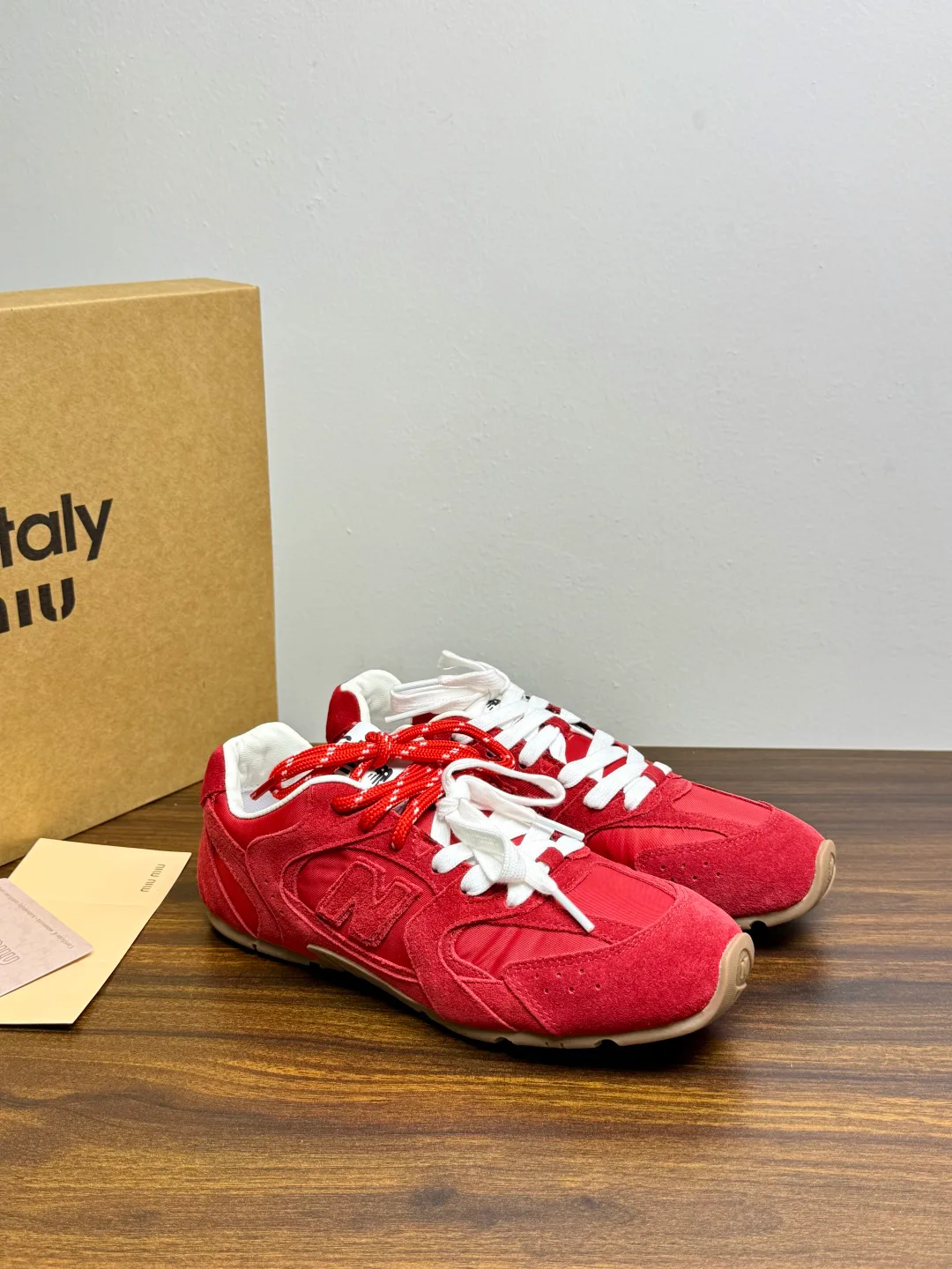 Кроссовки Женские Miu Miu 18943124