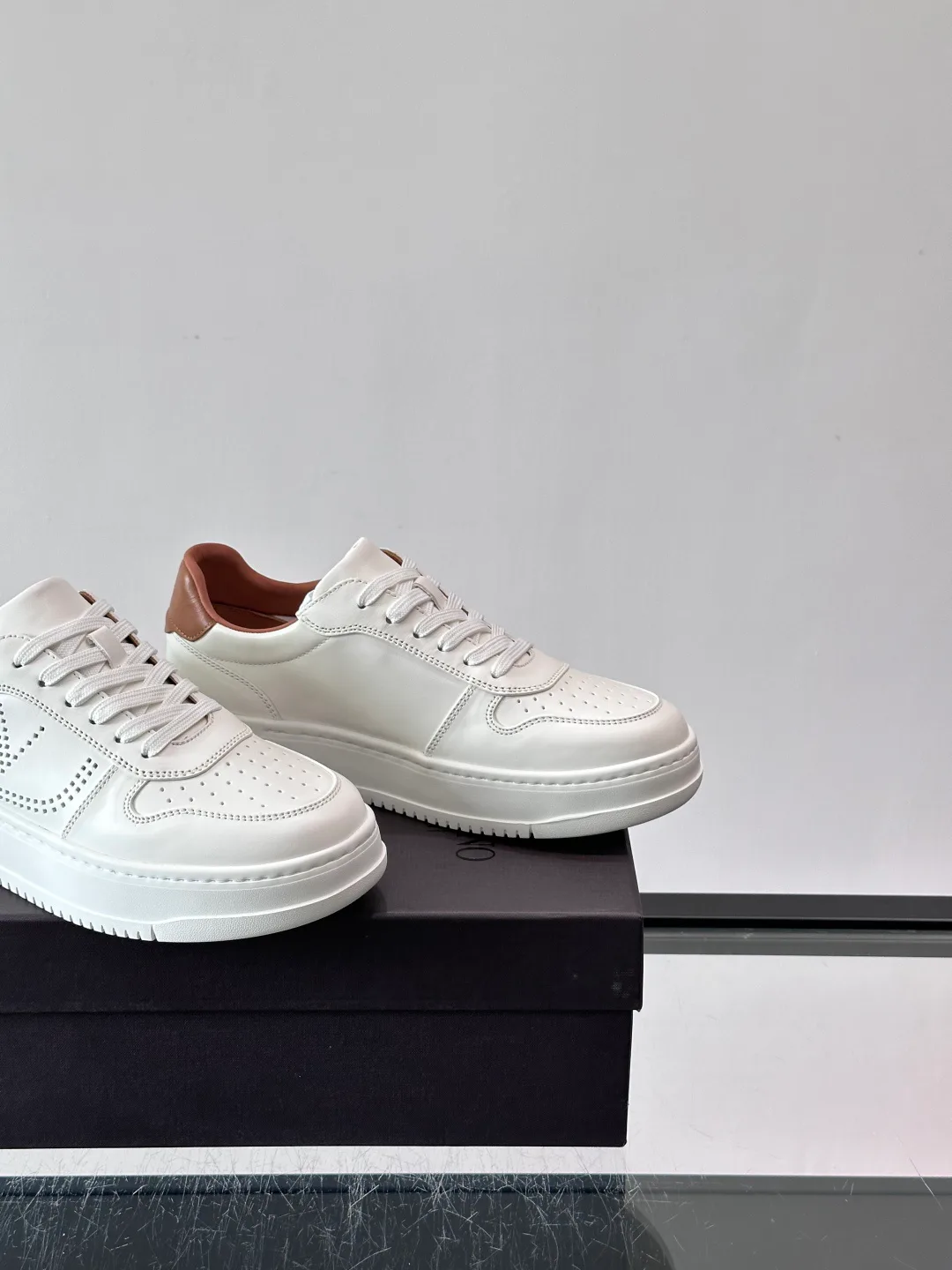 Кроссовки Мужские Valentino 13546855