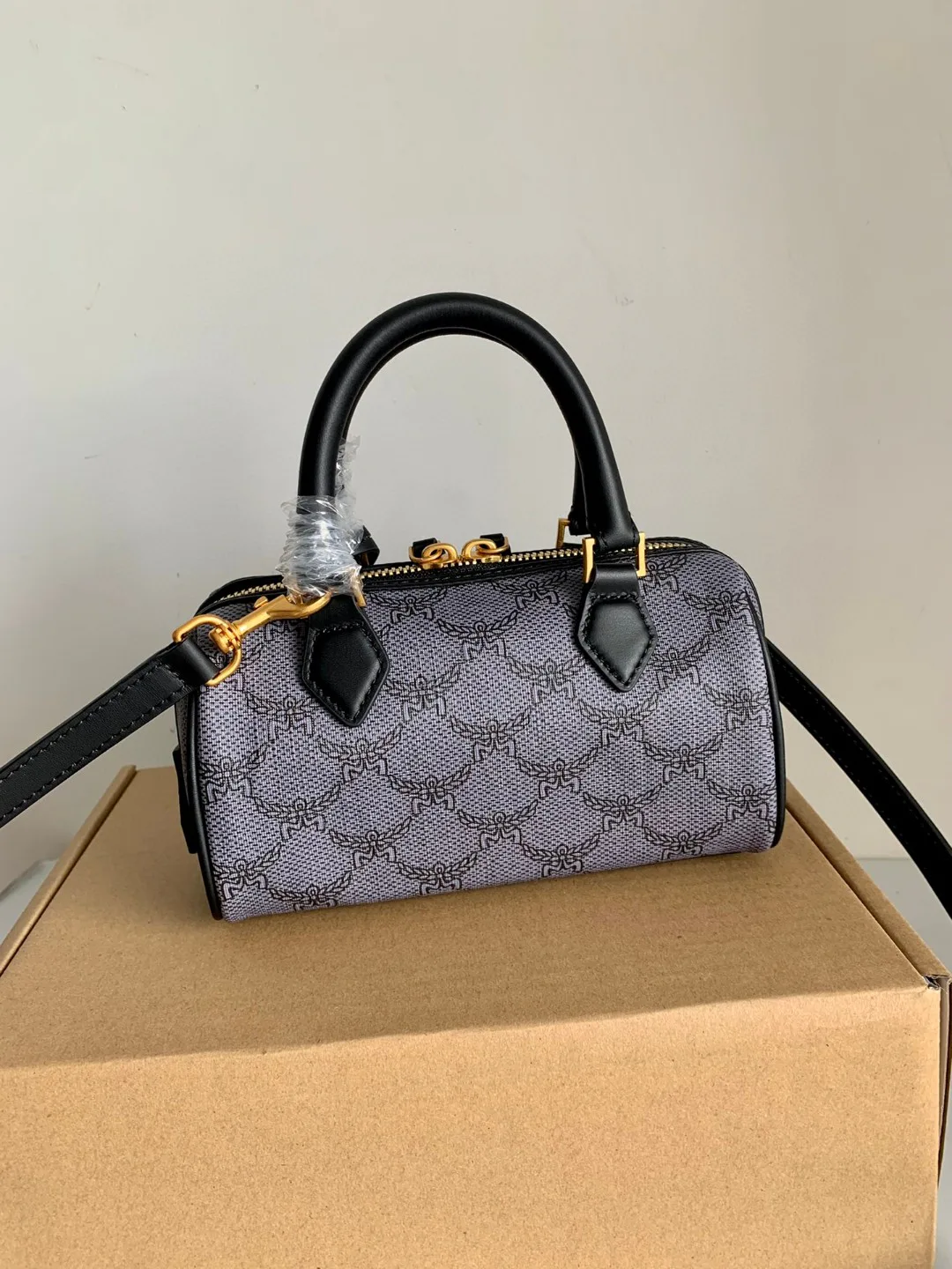 Классические Сумки Женские Mcm 9836287