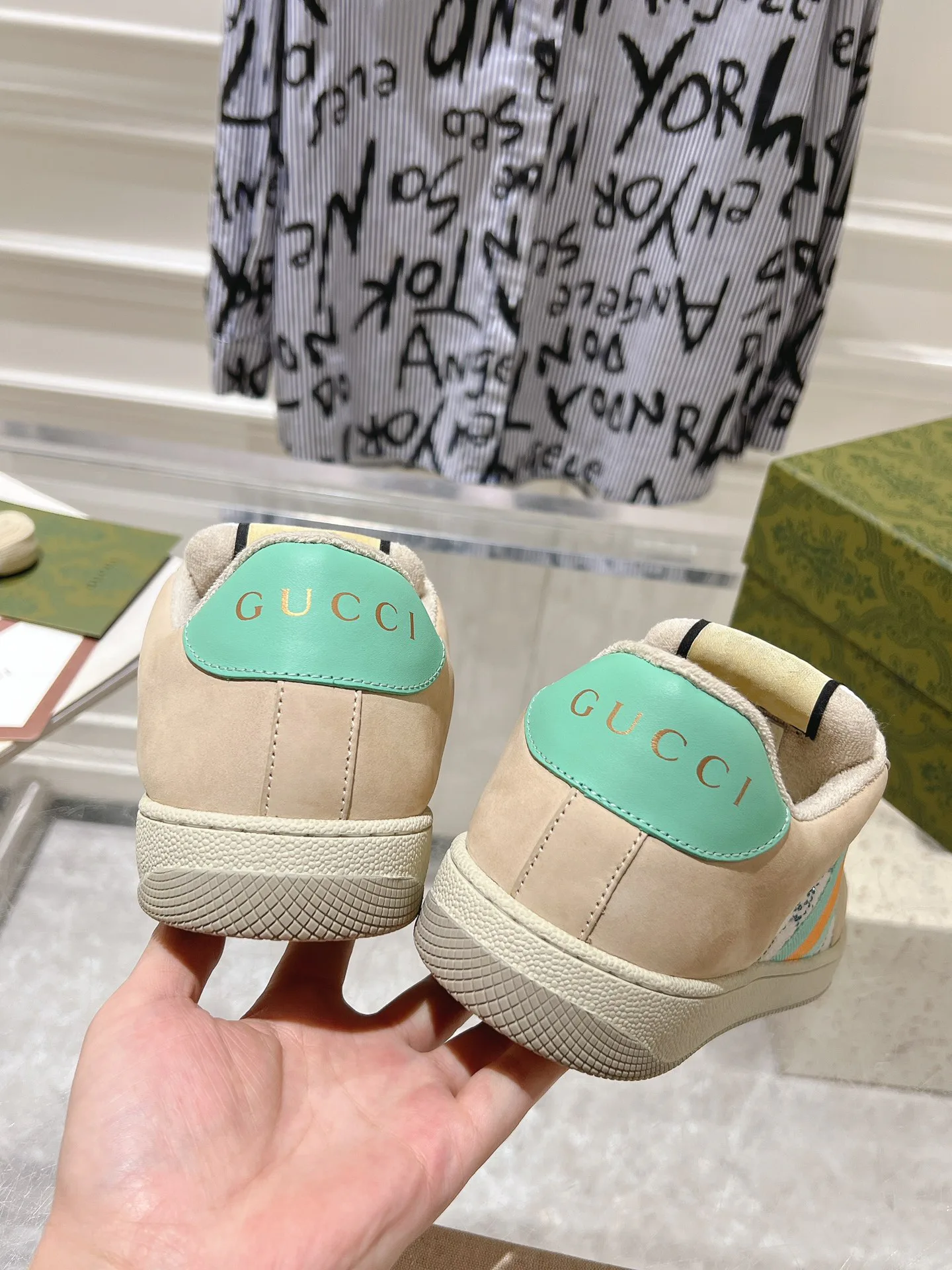 Кроссовки Женские Gucci 11709189