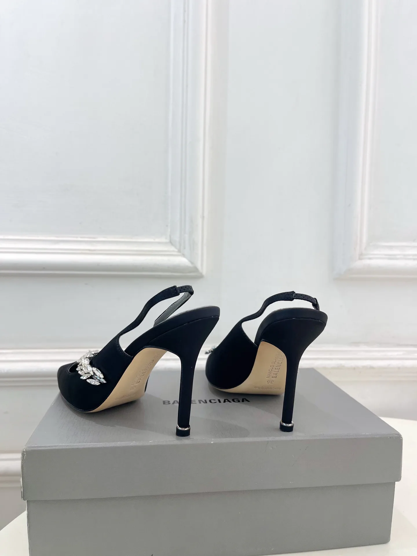 Туфли Женские Balenciaga 17506917