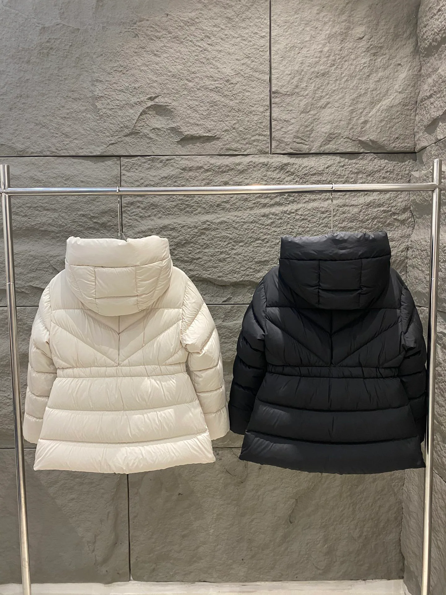 Куртки И Пуховики Женские Moncler 18723722