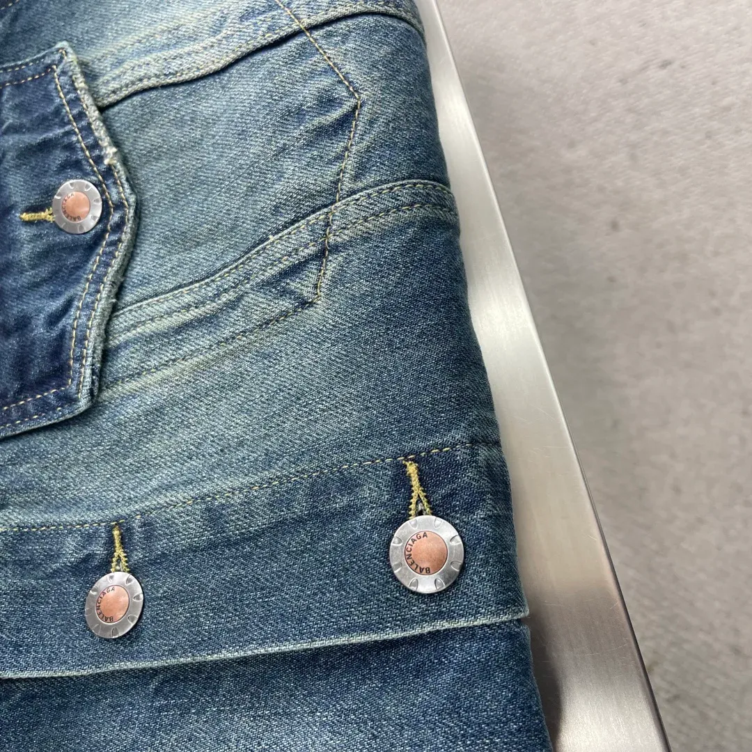 Куртки Женские Balenciaga 688251