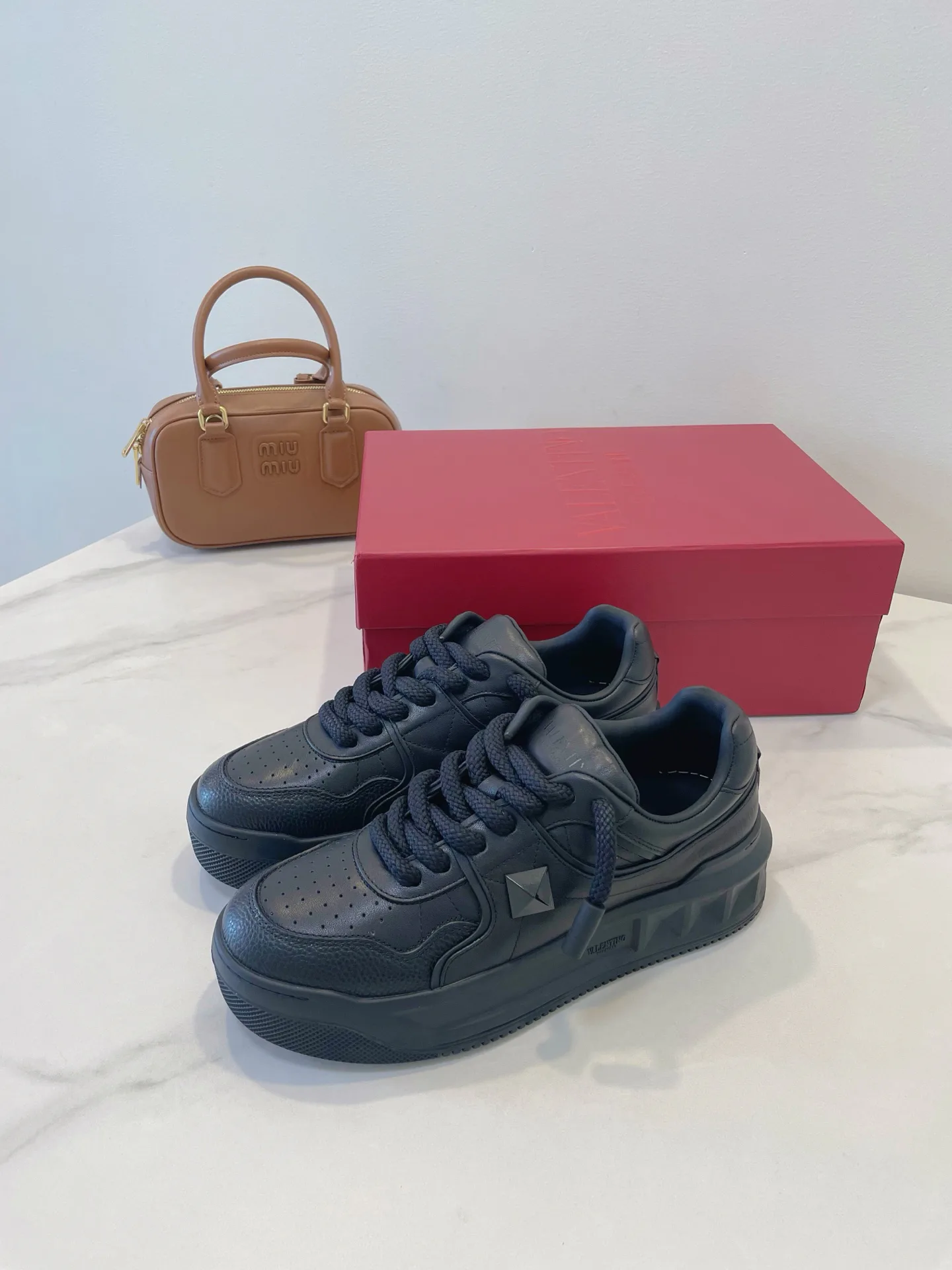 Кроссовки Женские Valentino 1401133