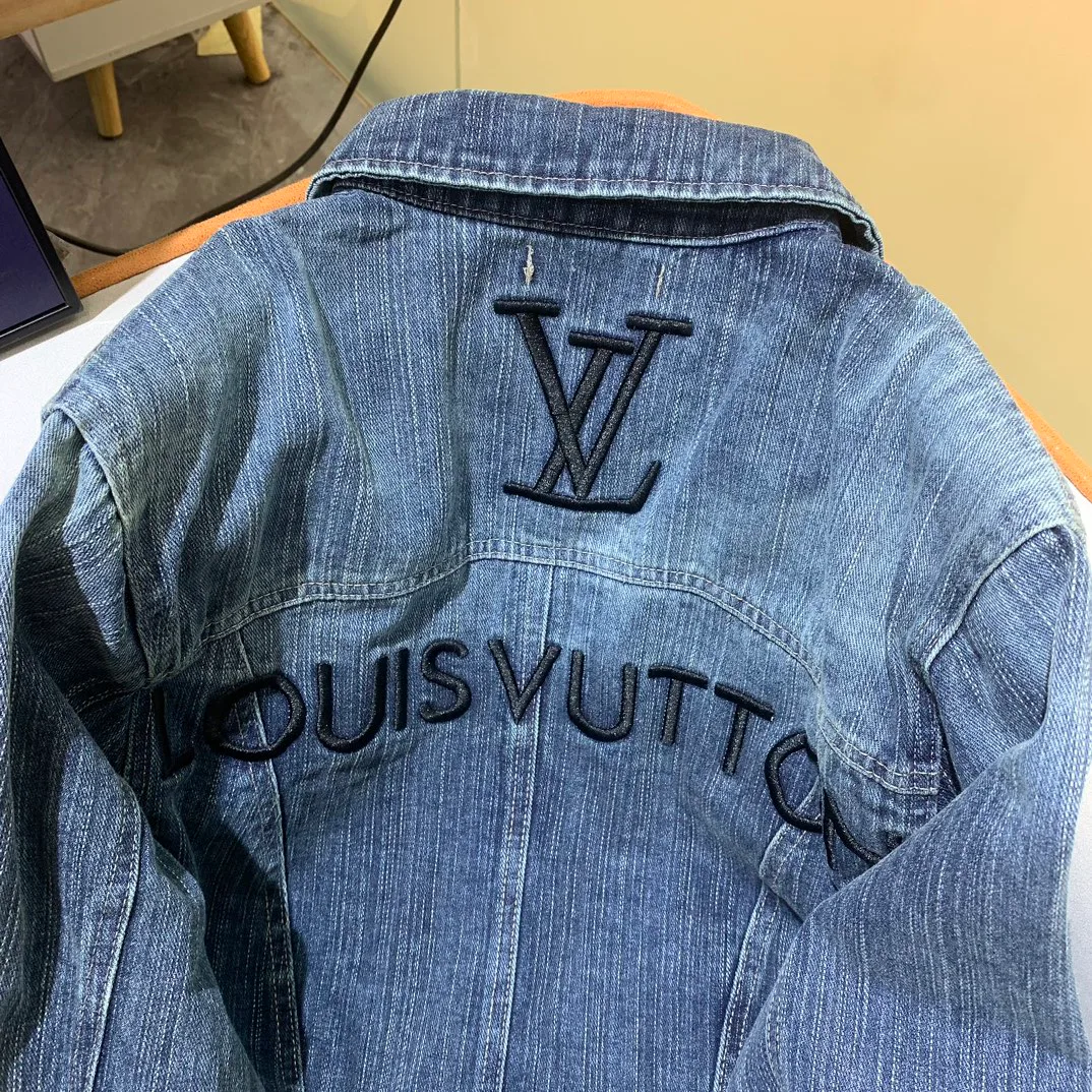 Куртки И Пуховики Женские Louis Vuitton 1763421