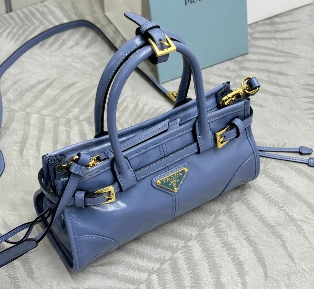 Сумки На Ремне Женские Prada 11682121