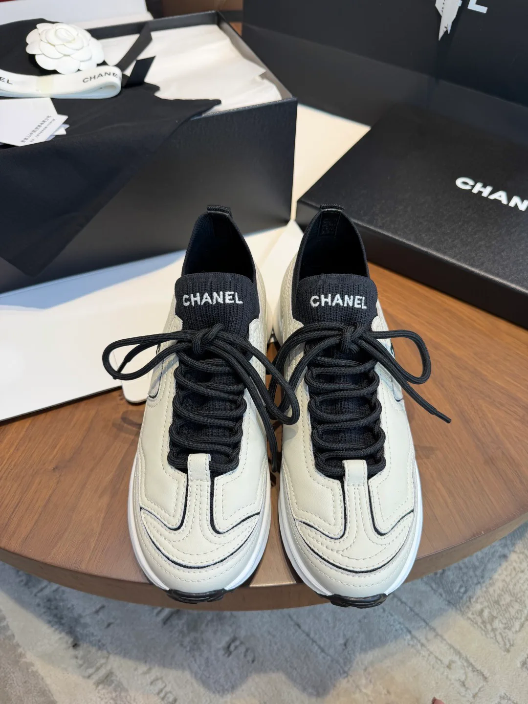 Кроссовки Женские Chanel 18067087