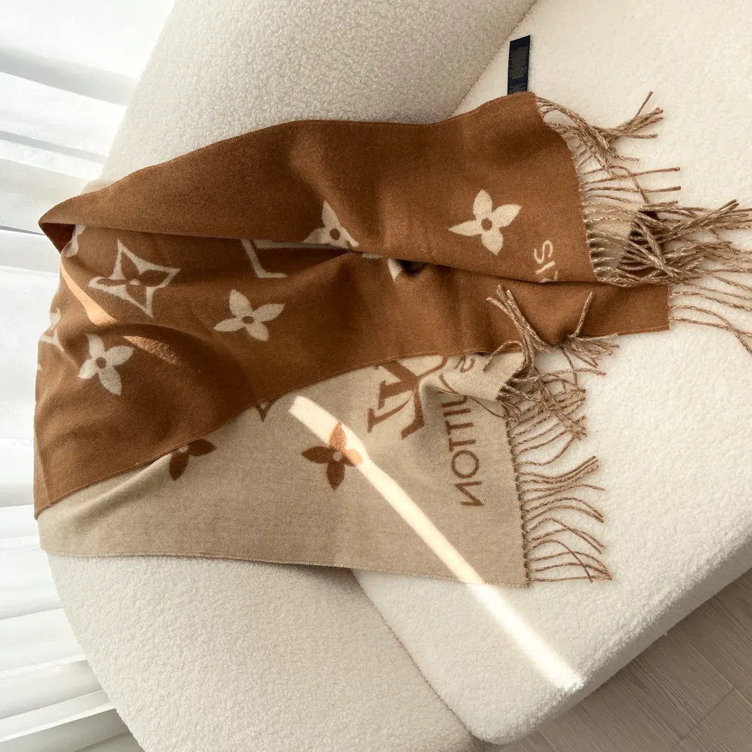 Шарфы Louis Vuitton 1846