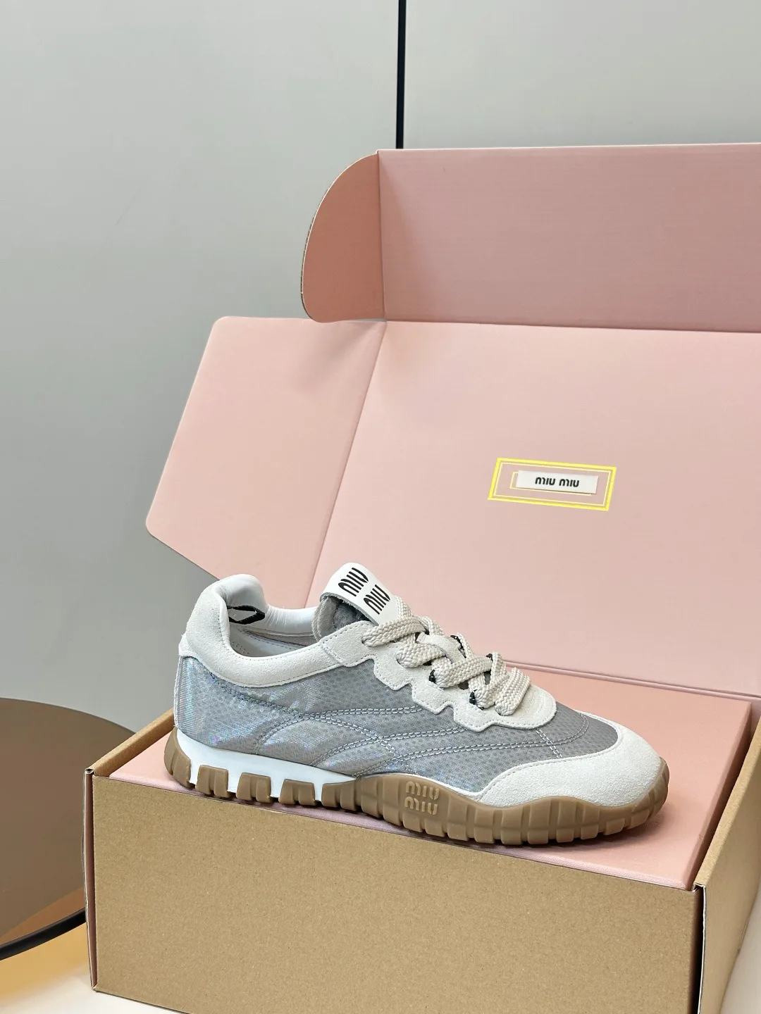 Кроссовки Женские Miu Miu 19032048