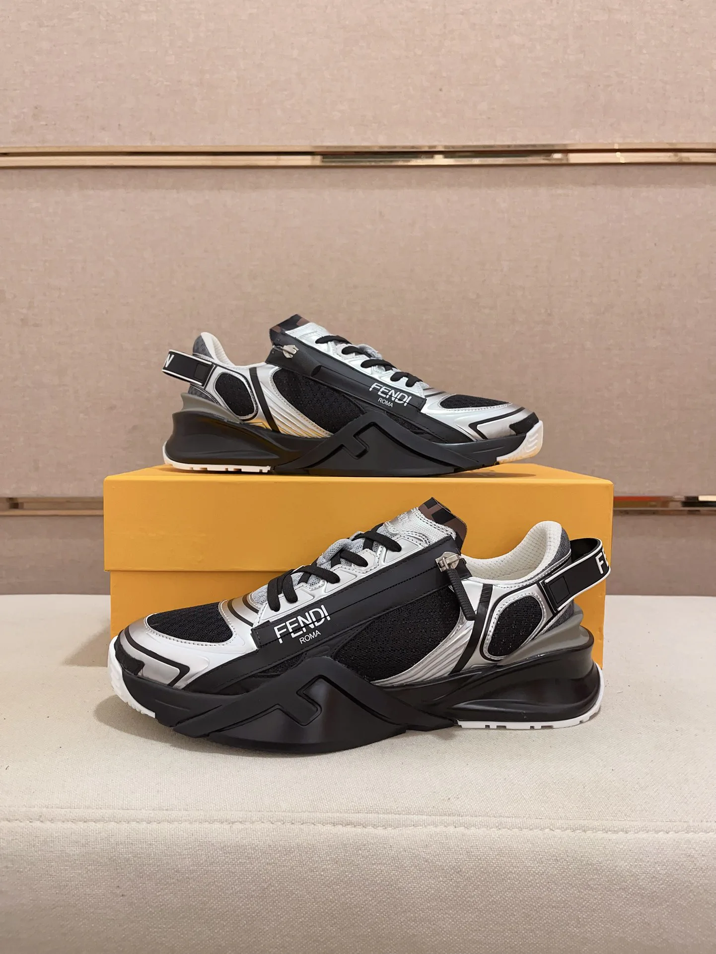 Кроссовки Мужские Fendi 160485