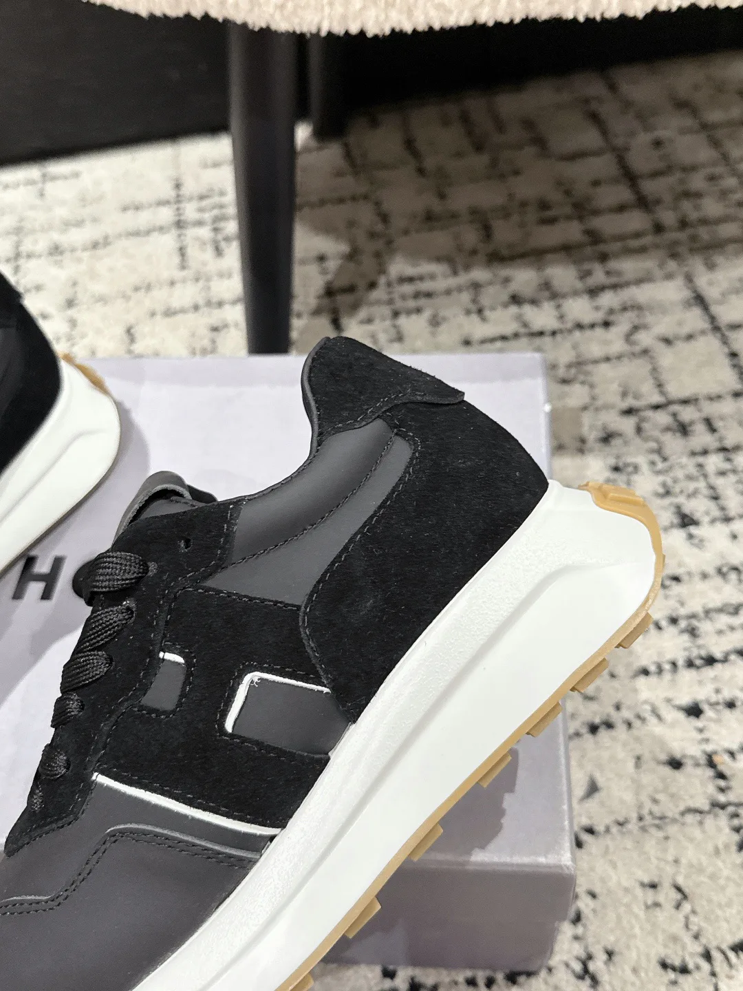 Кроссовки Женские Hogan 393100