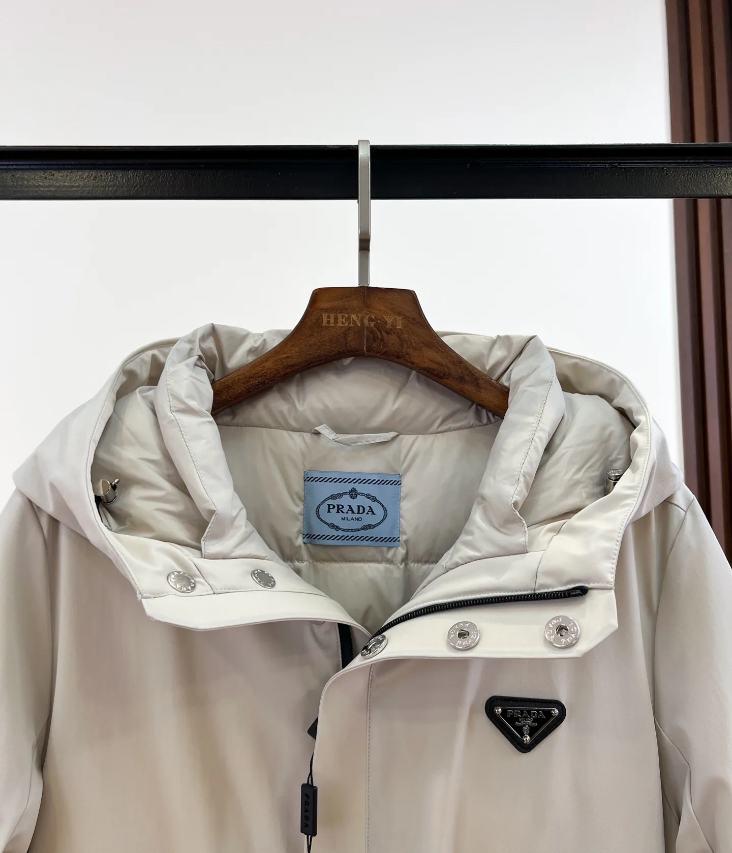 Куртки И Пуховики Женские Prada 18279490