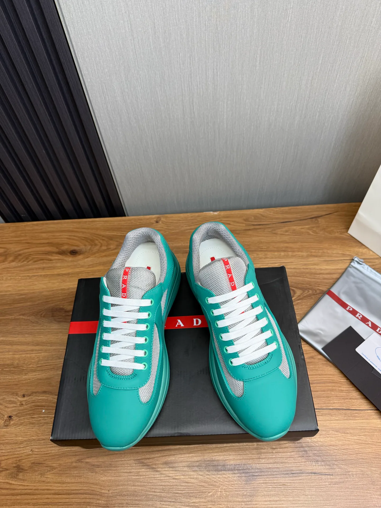 Кроссовки Женские Prada 1261593