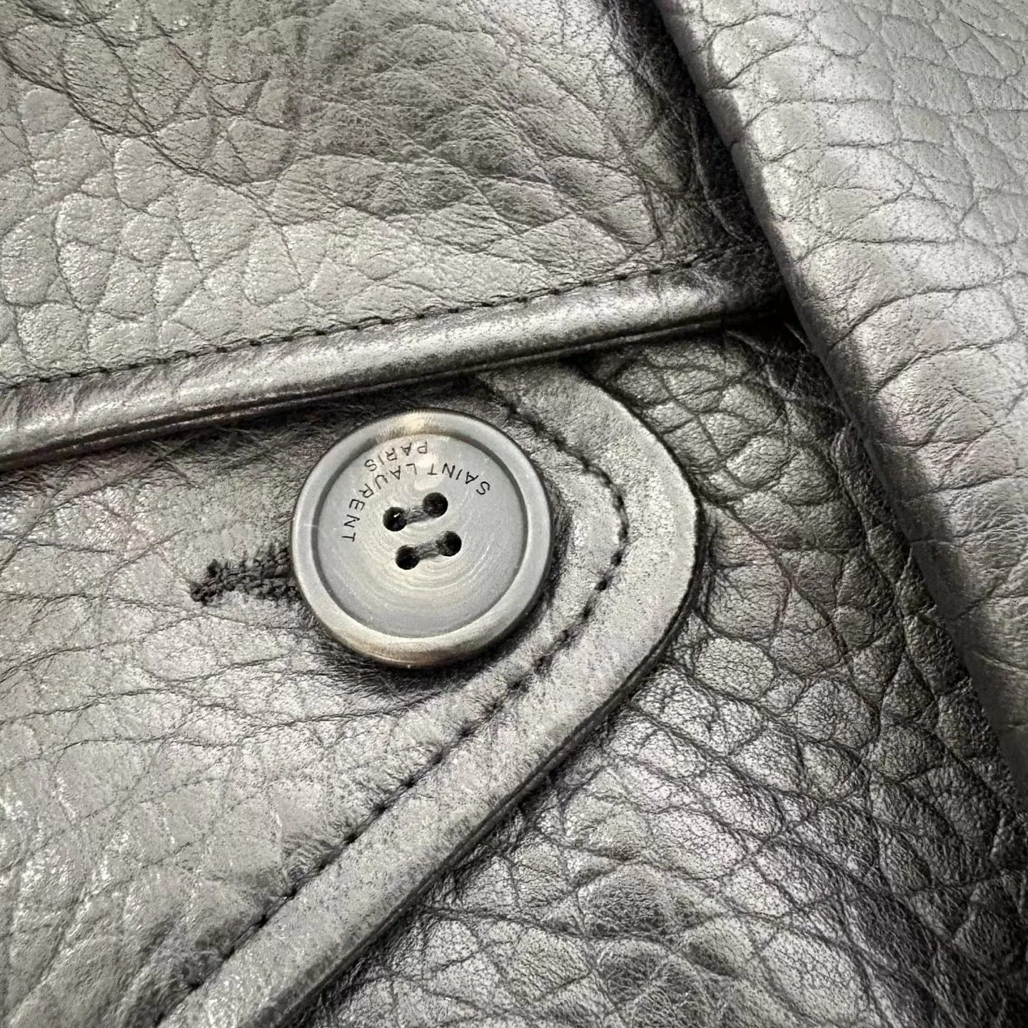 Кожаные Куртки И Дублёнки Женские Saint Laurent 17935803