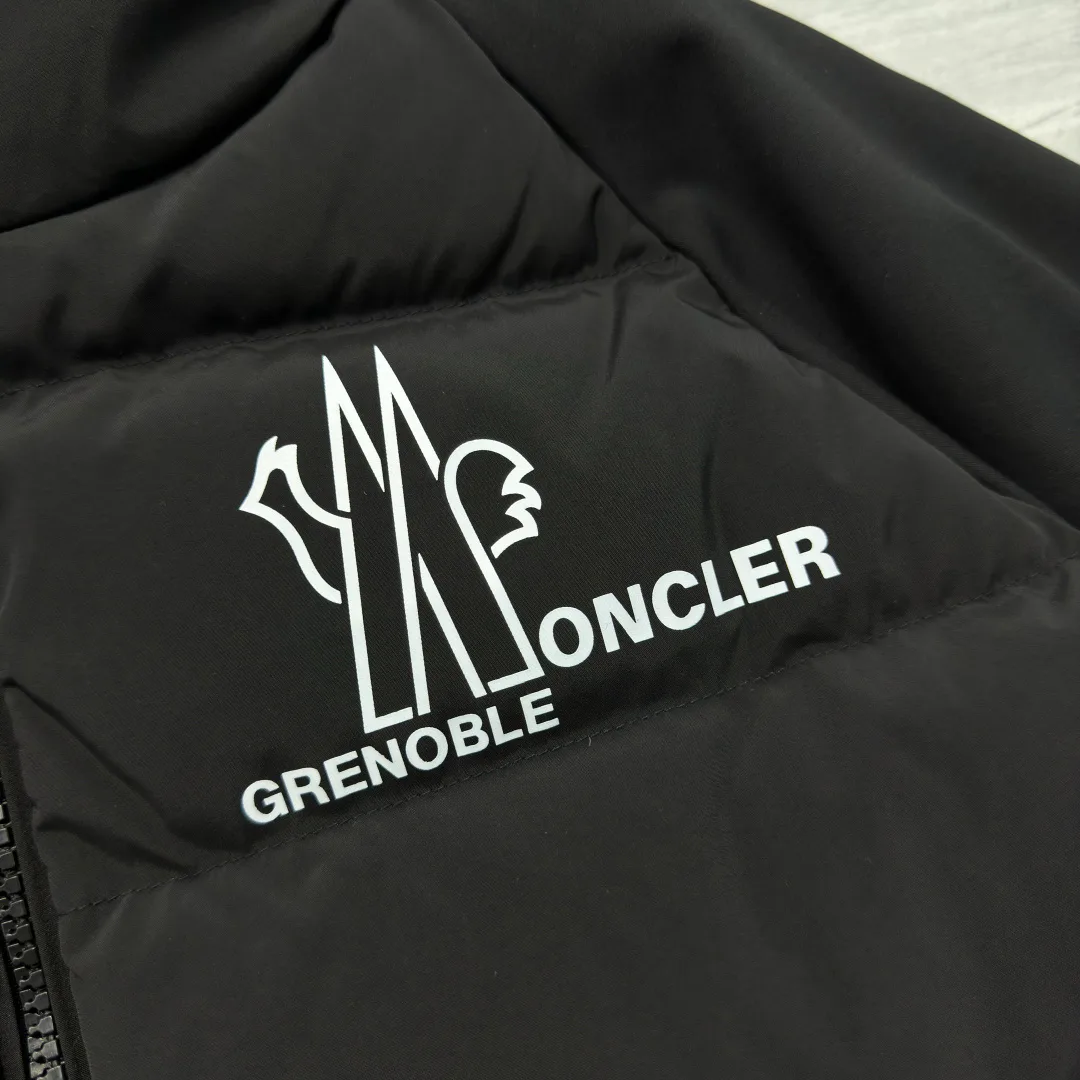 Куртки И Пуховики Мужские Moncler 4377251
