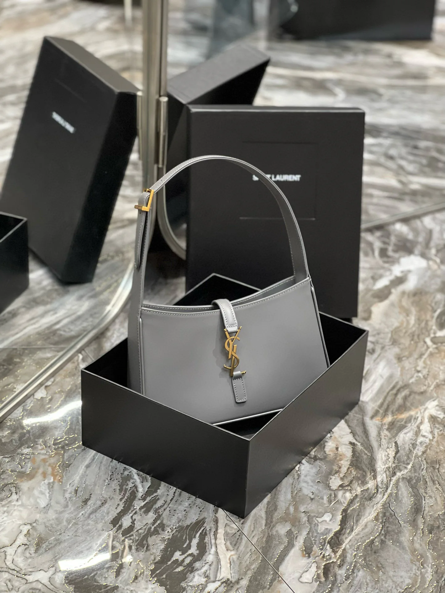 Сумки На Ремне Женские Saint Laurent 5781