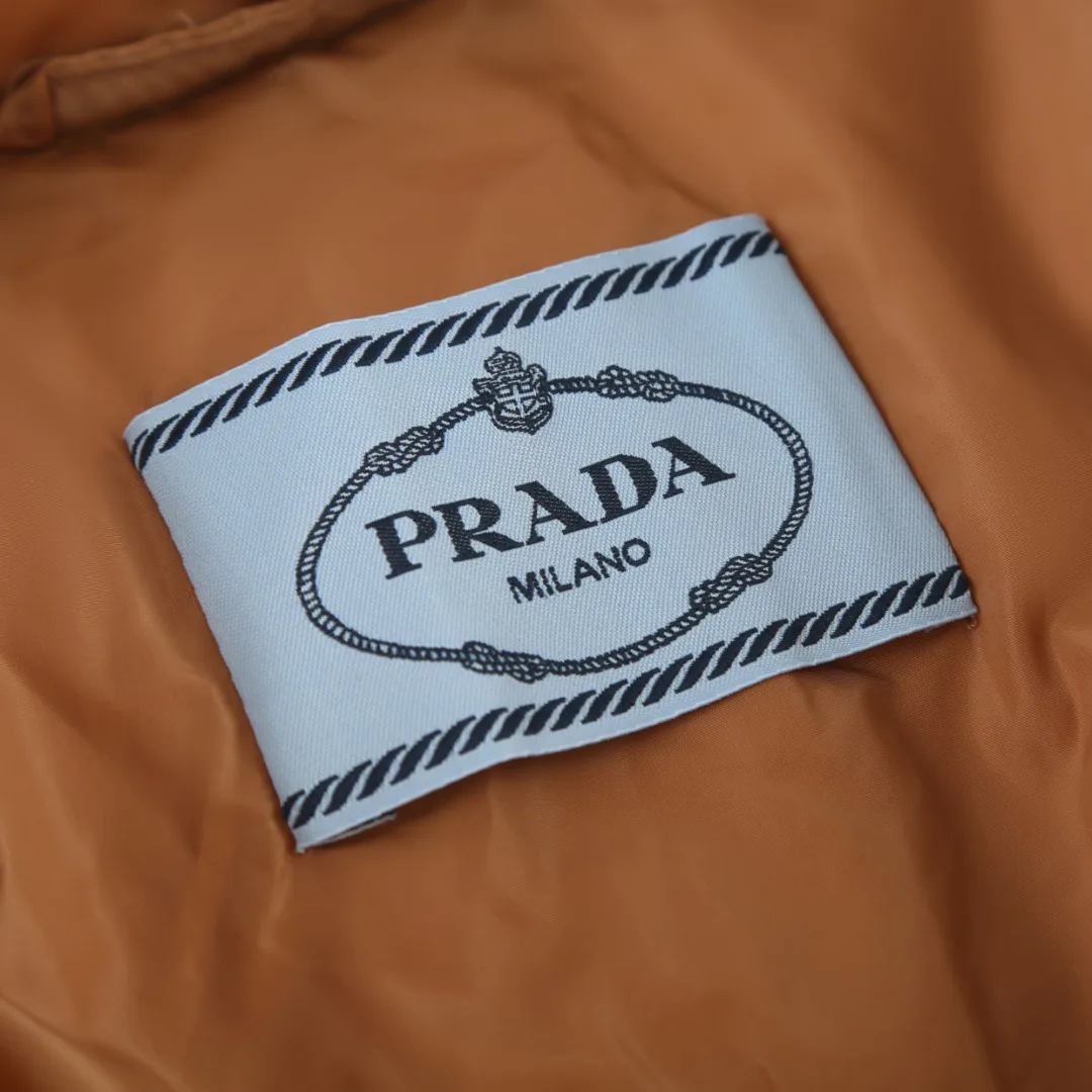 Куртки И Пуховики Женские Prada 17965102