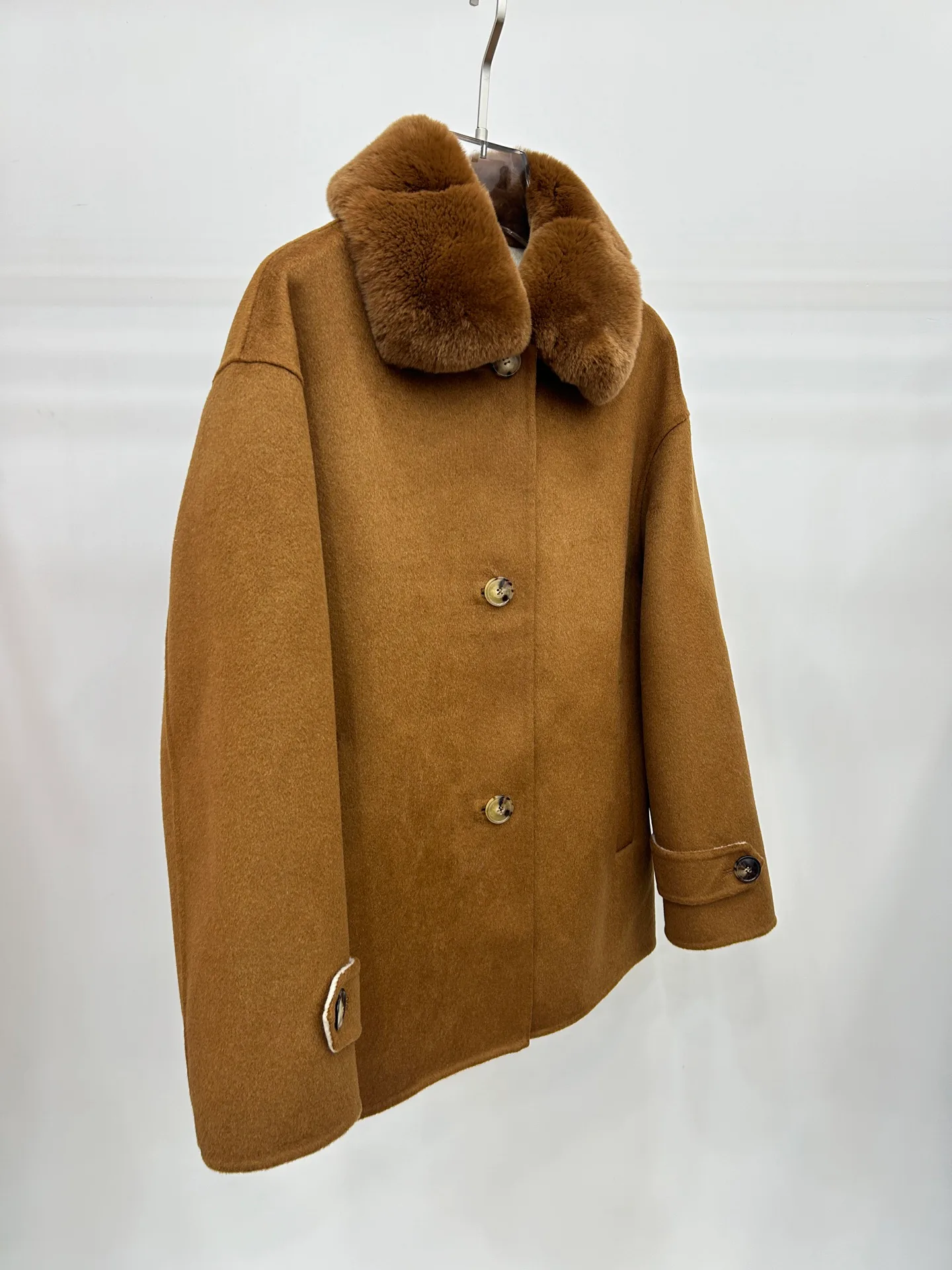 Пальто Женские Loro Piana 18399789