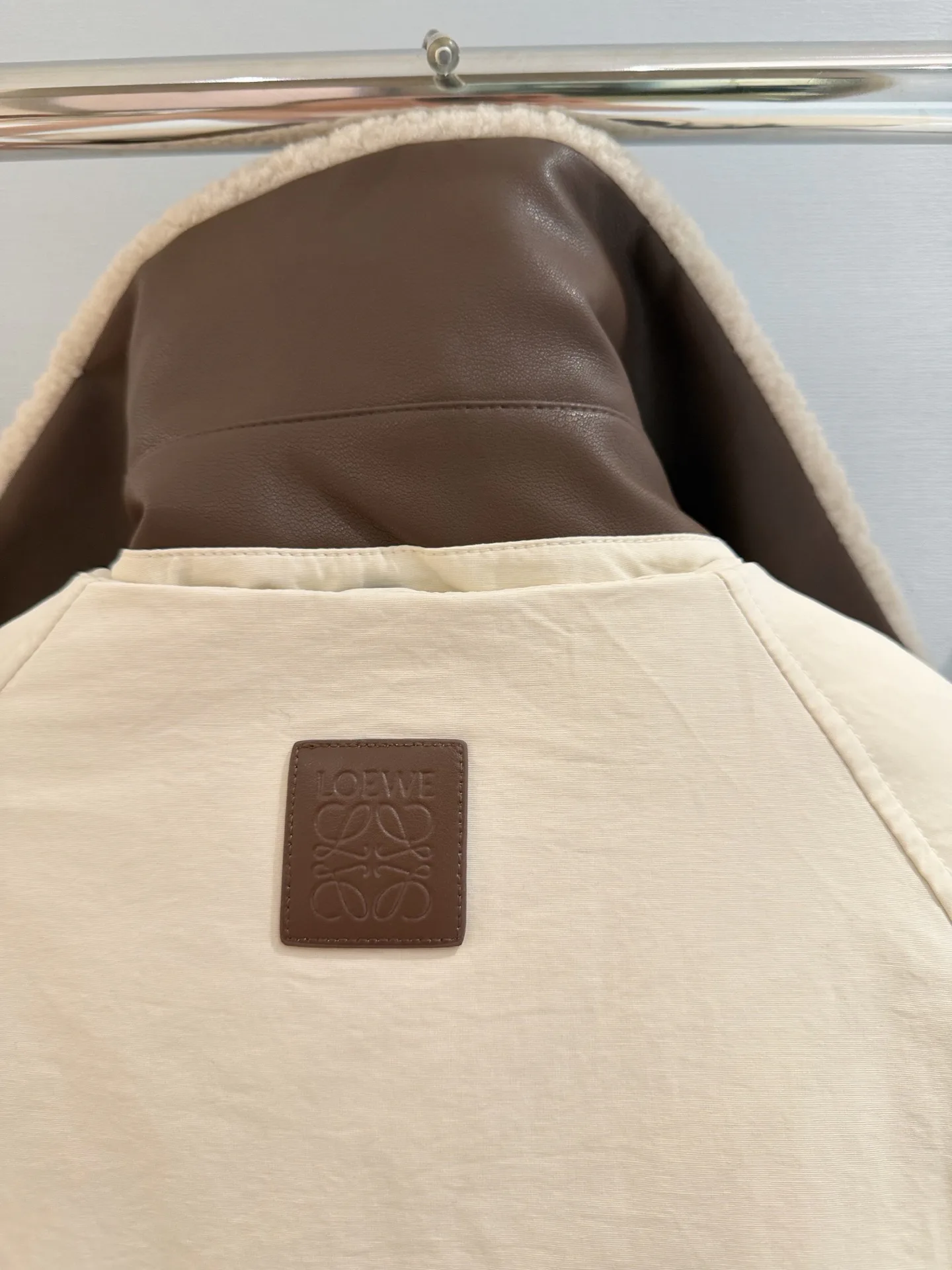 Куртки И Пуховики Женские Loewe 18953596