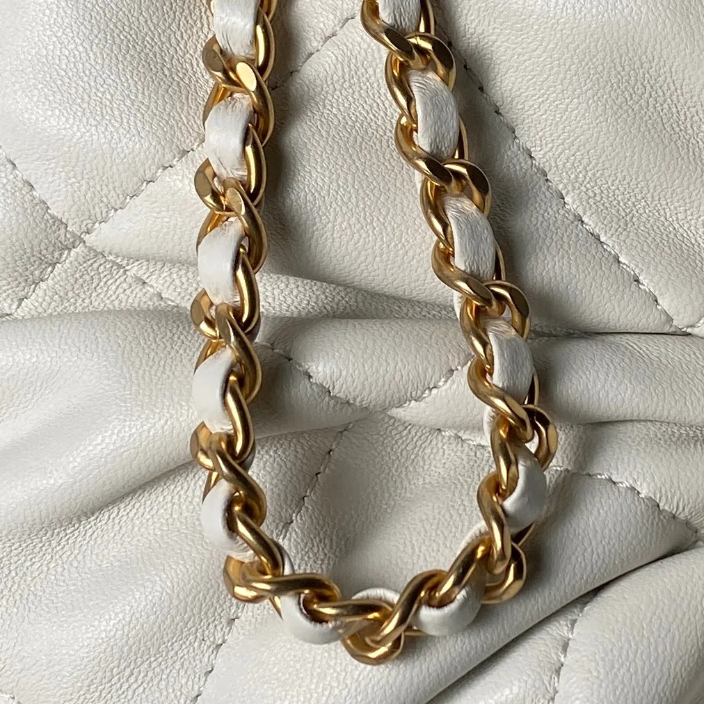 Классические Сумки Женские Chanel 18207775