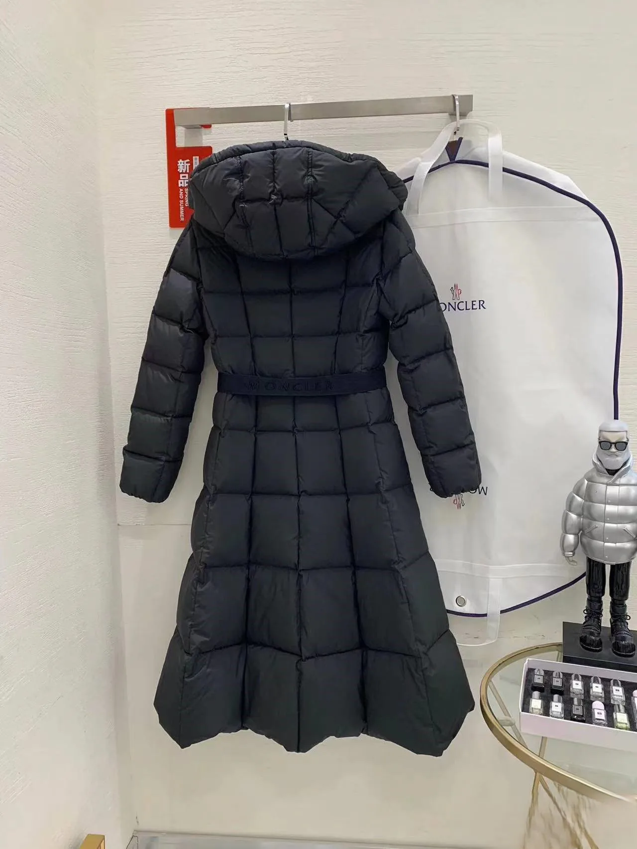 Куртки И Пуховики Женские Moncler 18770340