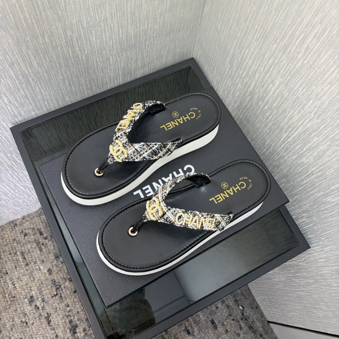 Шлепанцы Женские Chanel 13581875