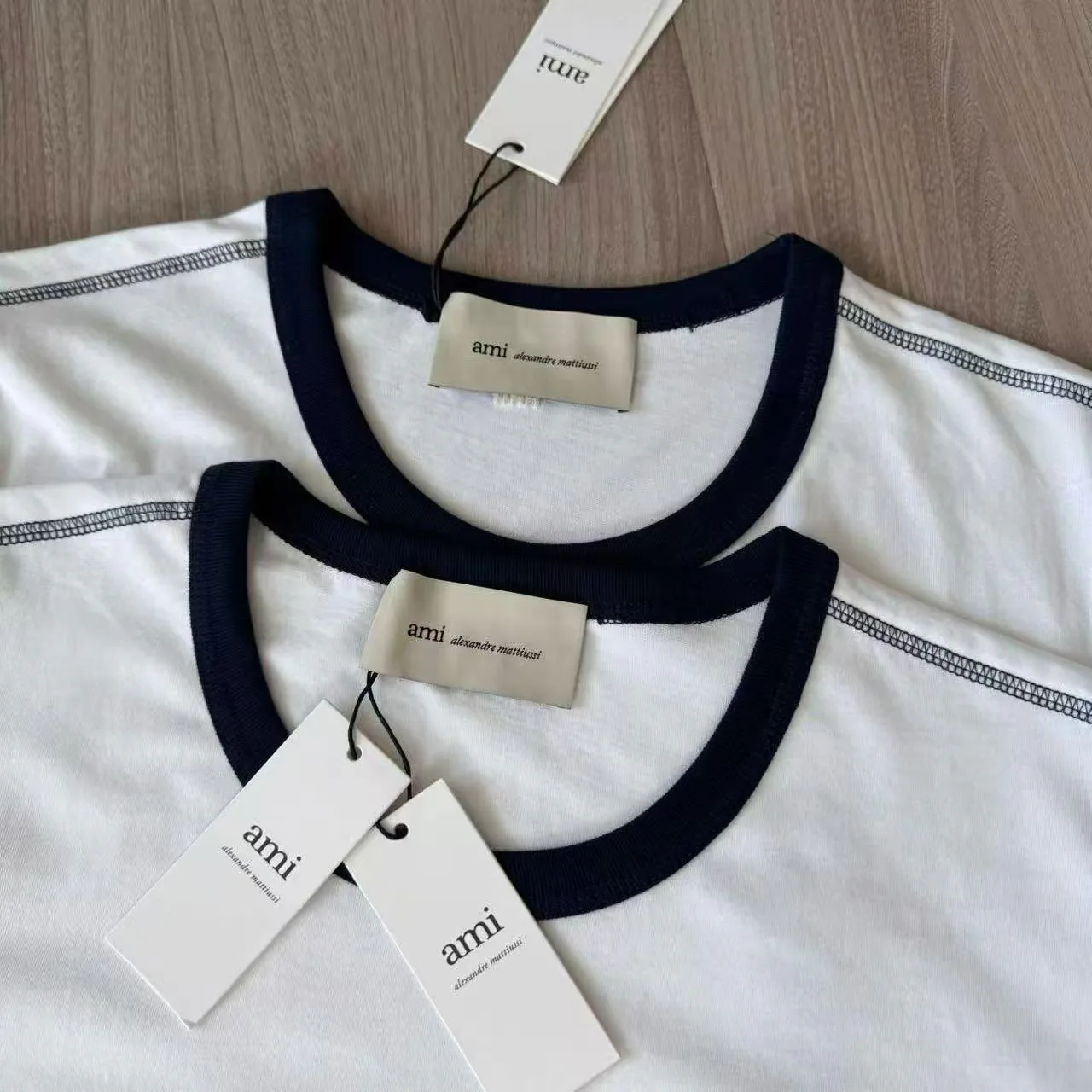 Футболки Женские Ami Paris 11721550