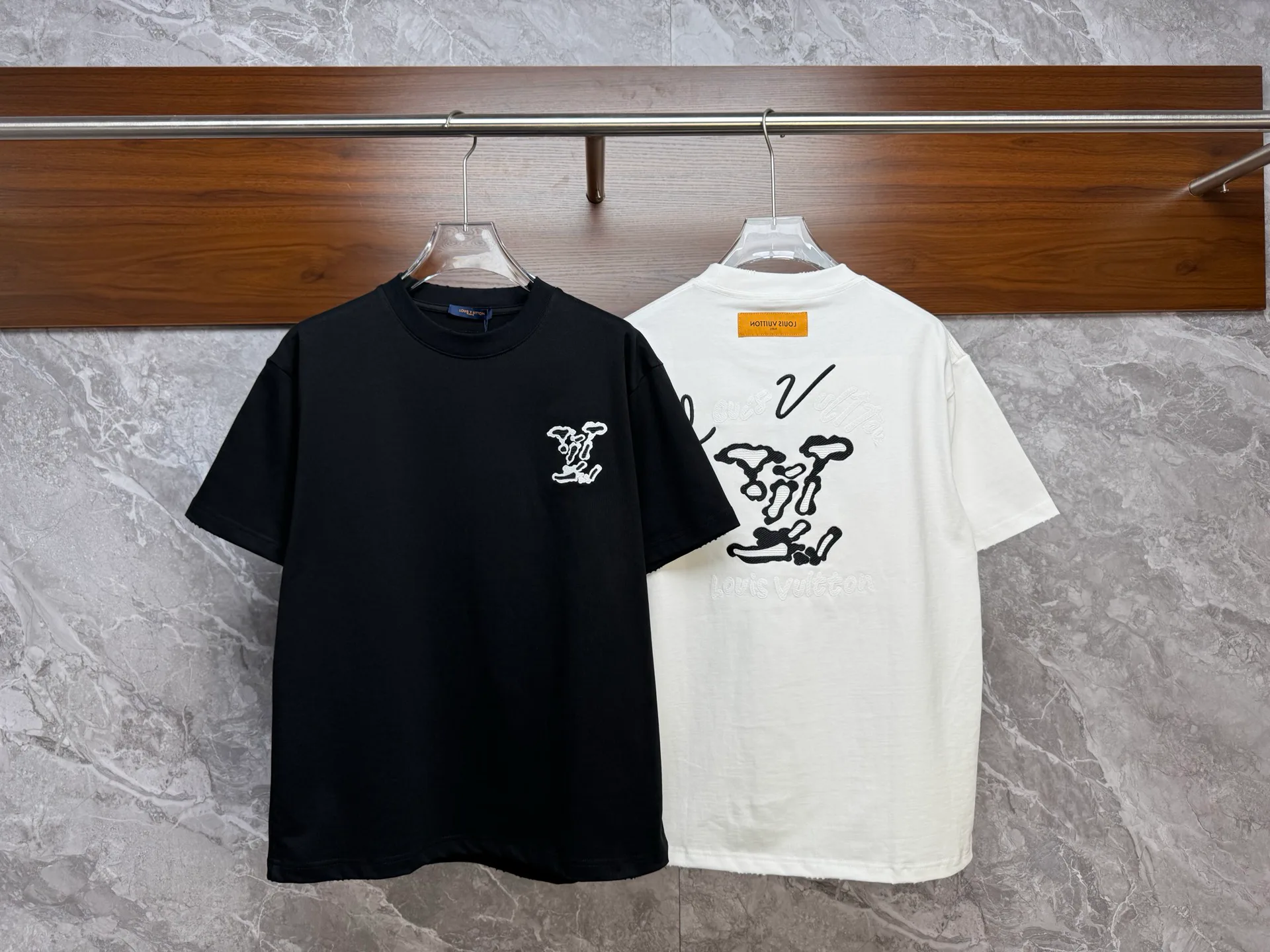 Футболки Женские Louis Vuitton 12635040