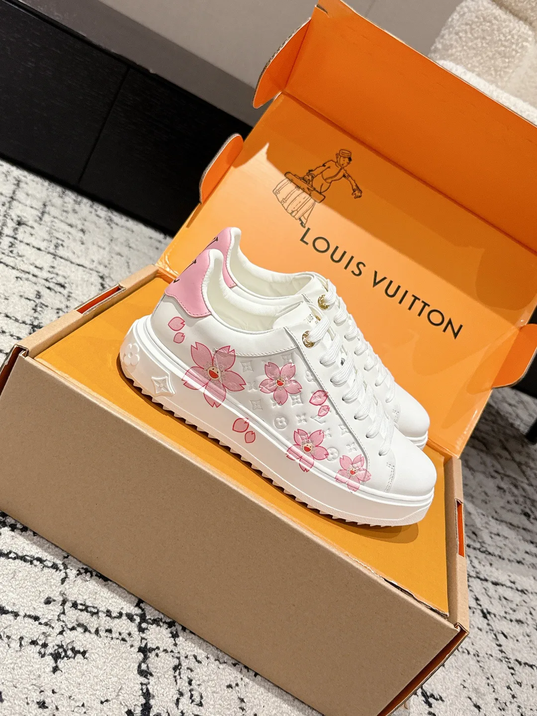 Кроссовки Женские Louis Vuitton 4502483