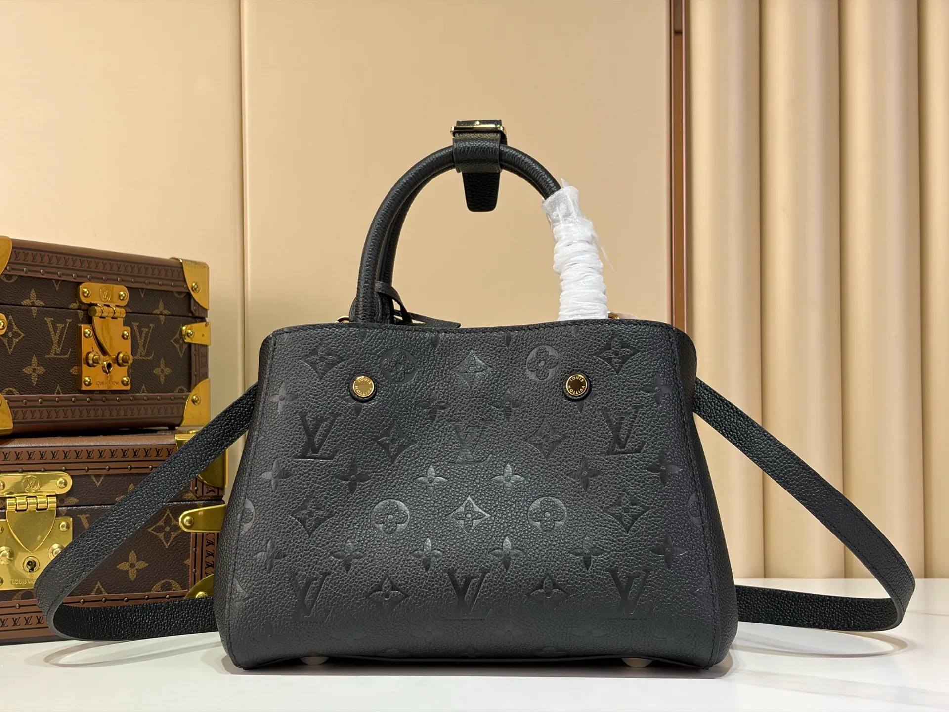 Классические Сумки Женские Louis Vuitton 18240331