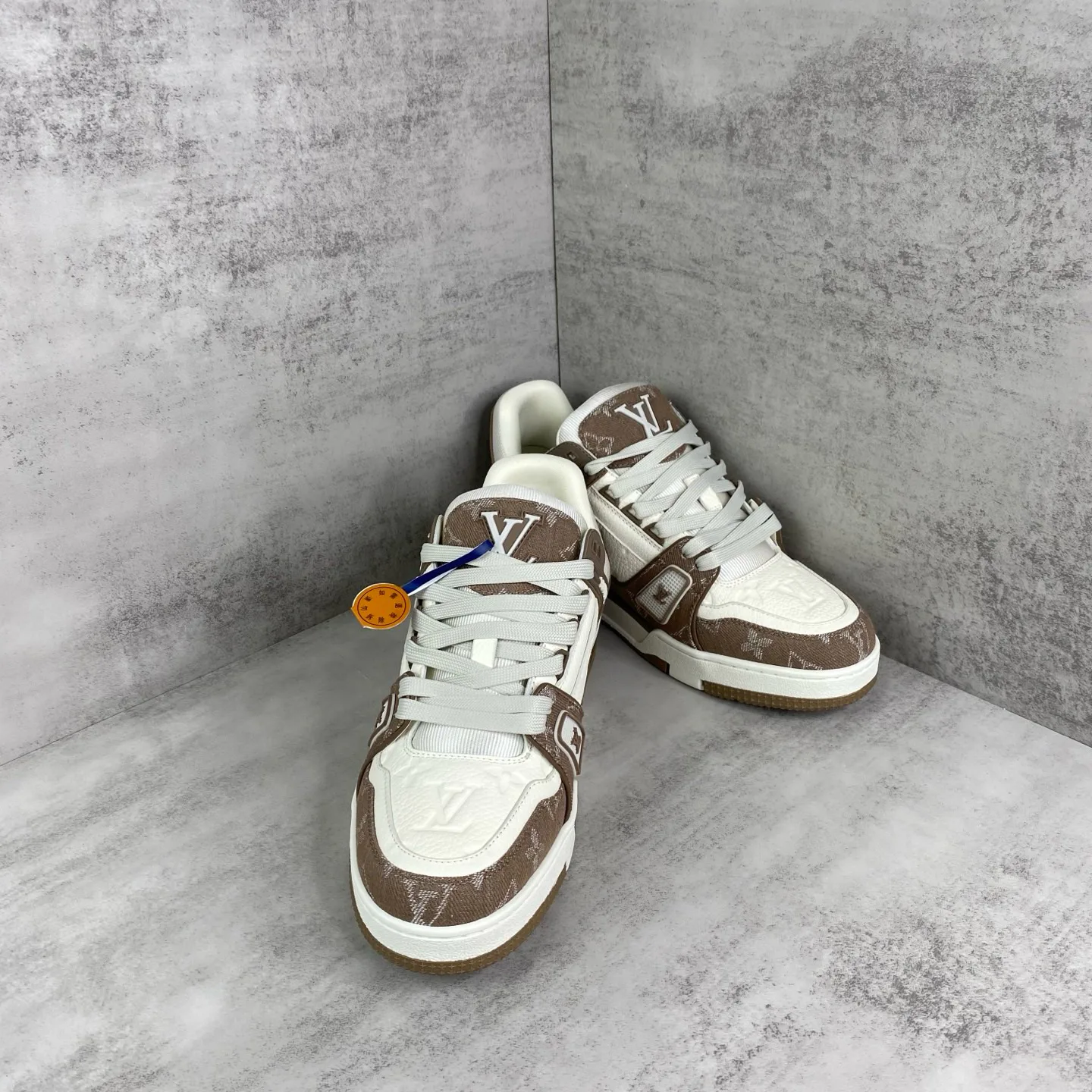 Кроссовки Женские Louis Vuitton 604332