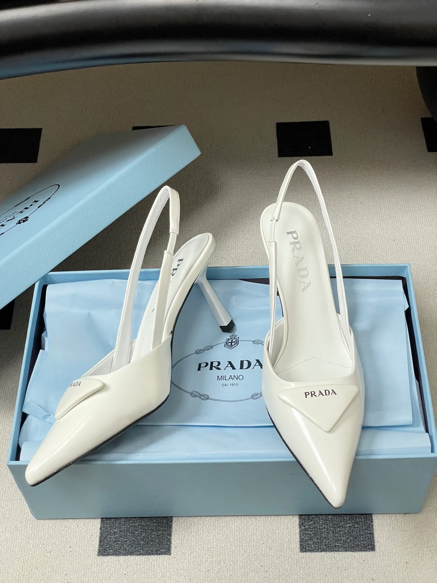 Босоножки Женские Prada 12837320