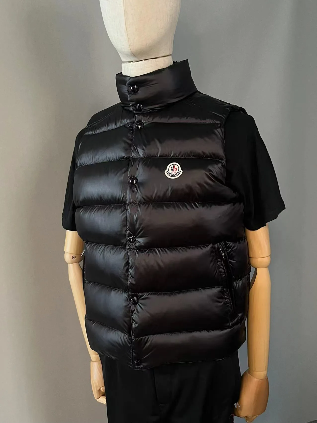 Жилеты Женские Moncler 19074533