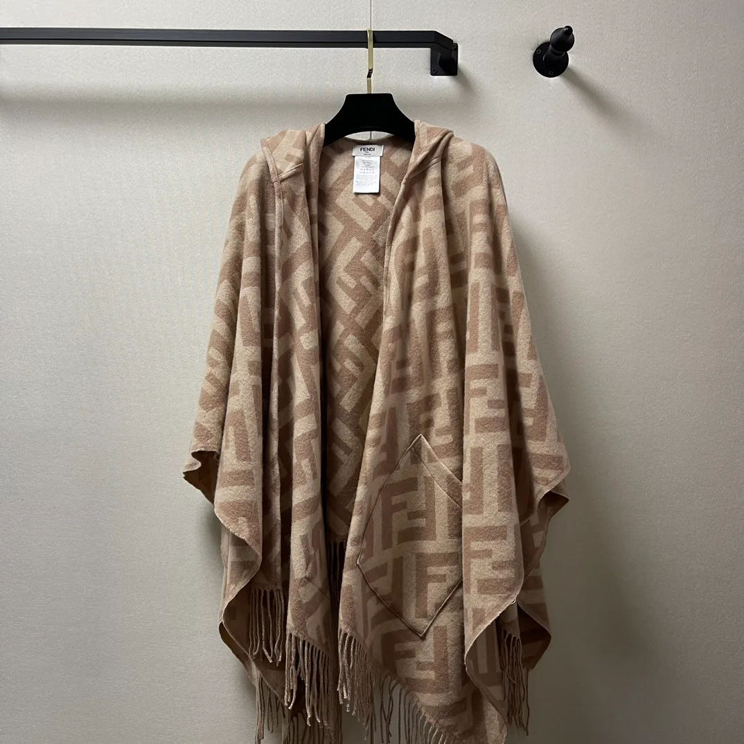 Пальто Женские Fendi 18979710
