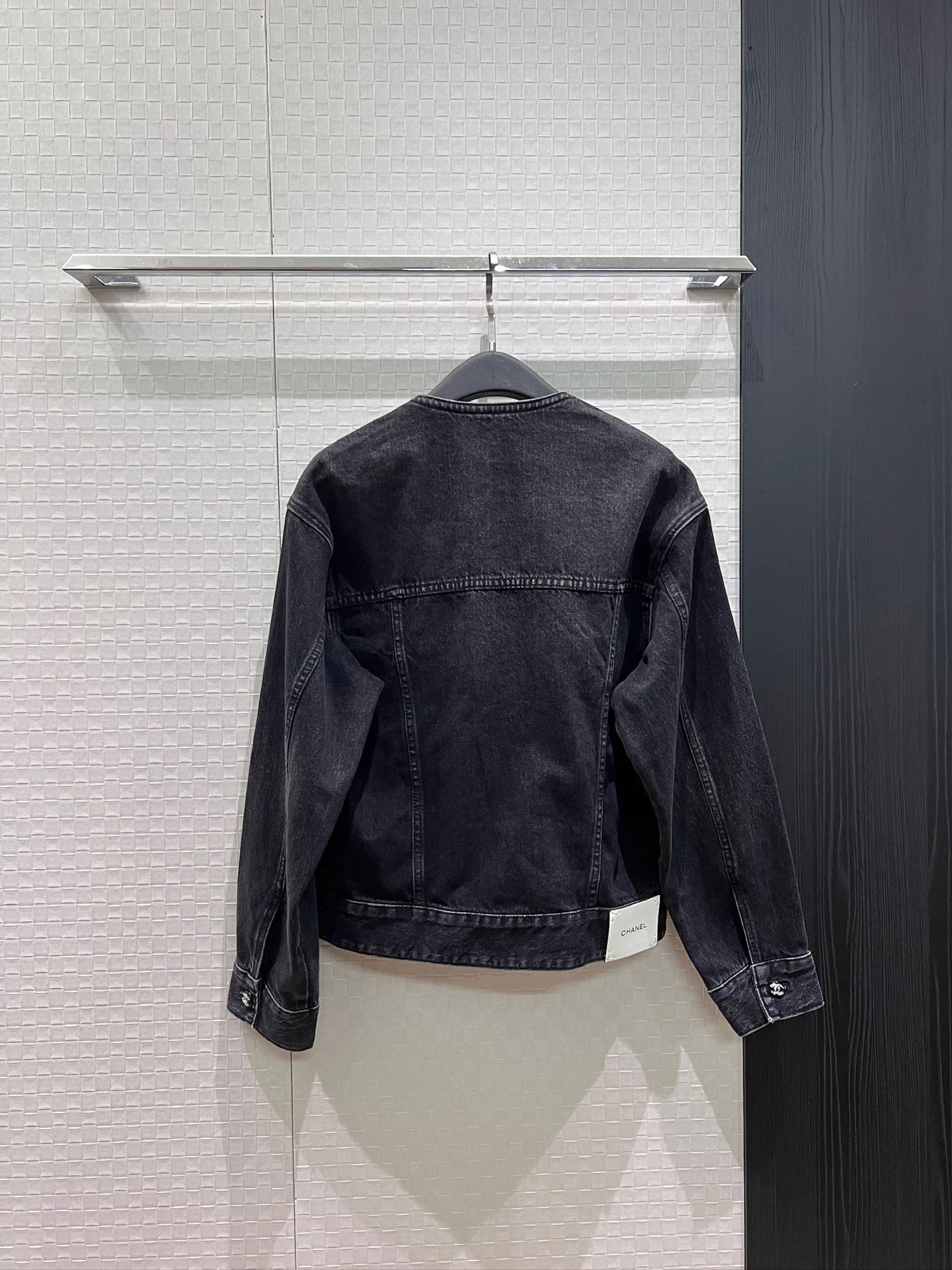 Куртки И Пуховики Женские Chanel 18259618