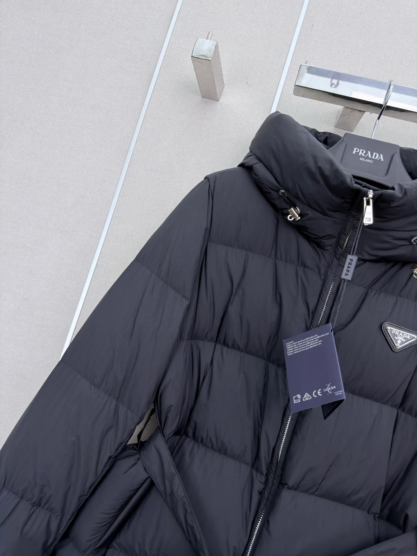 Куртки И Пуховики Женские Prada 18185798