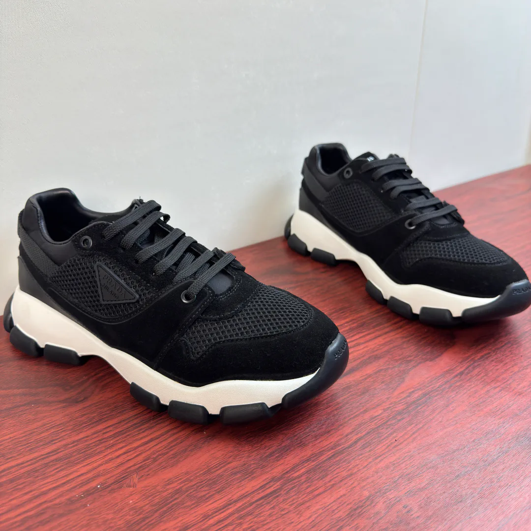 Кроссовки Женские Prada 17763665