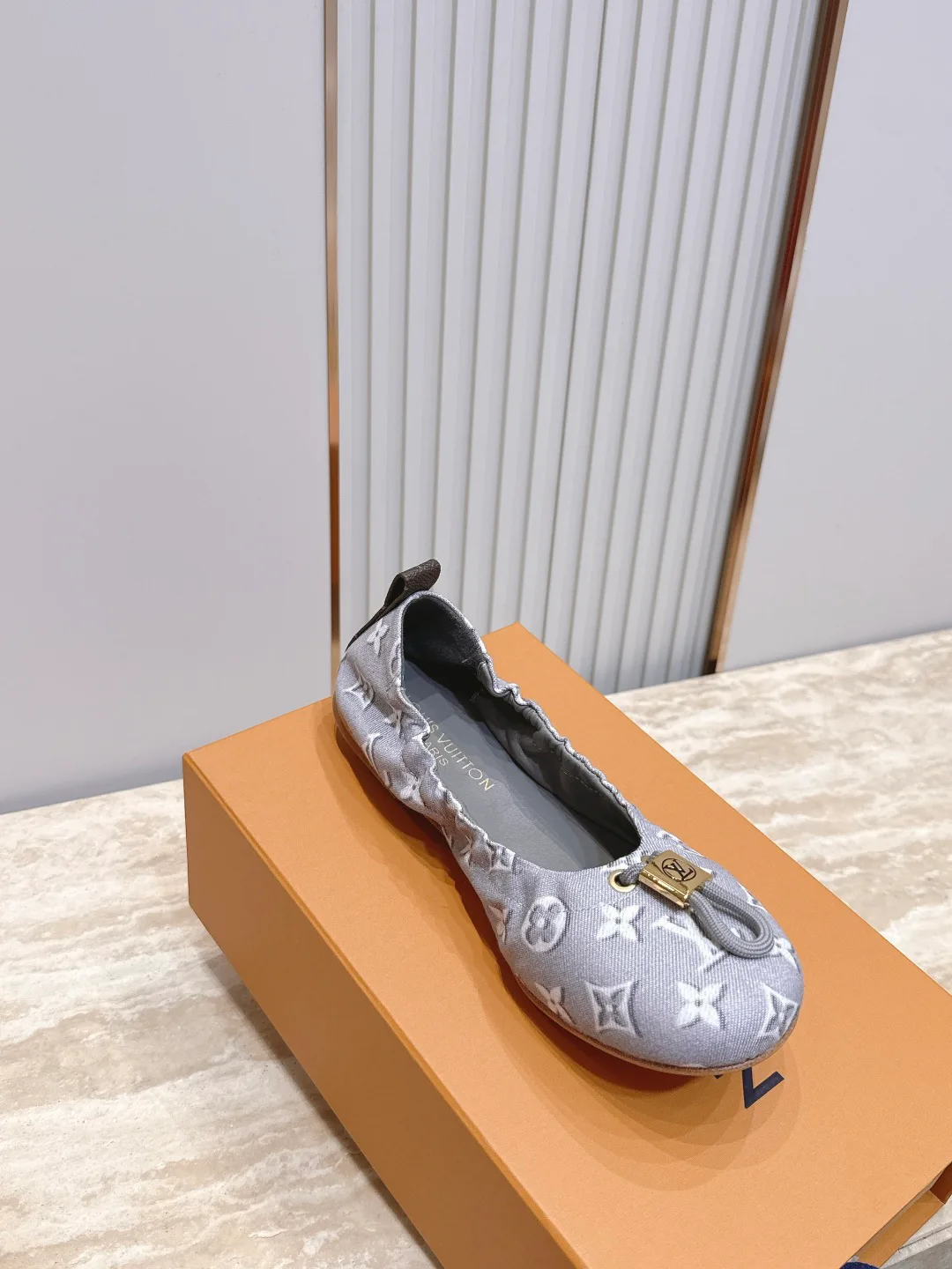 Балетки Женские Louis Vuitton 17178357