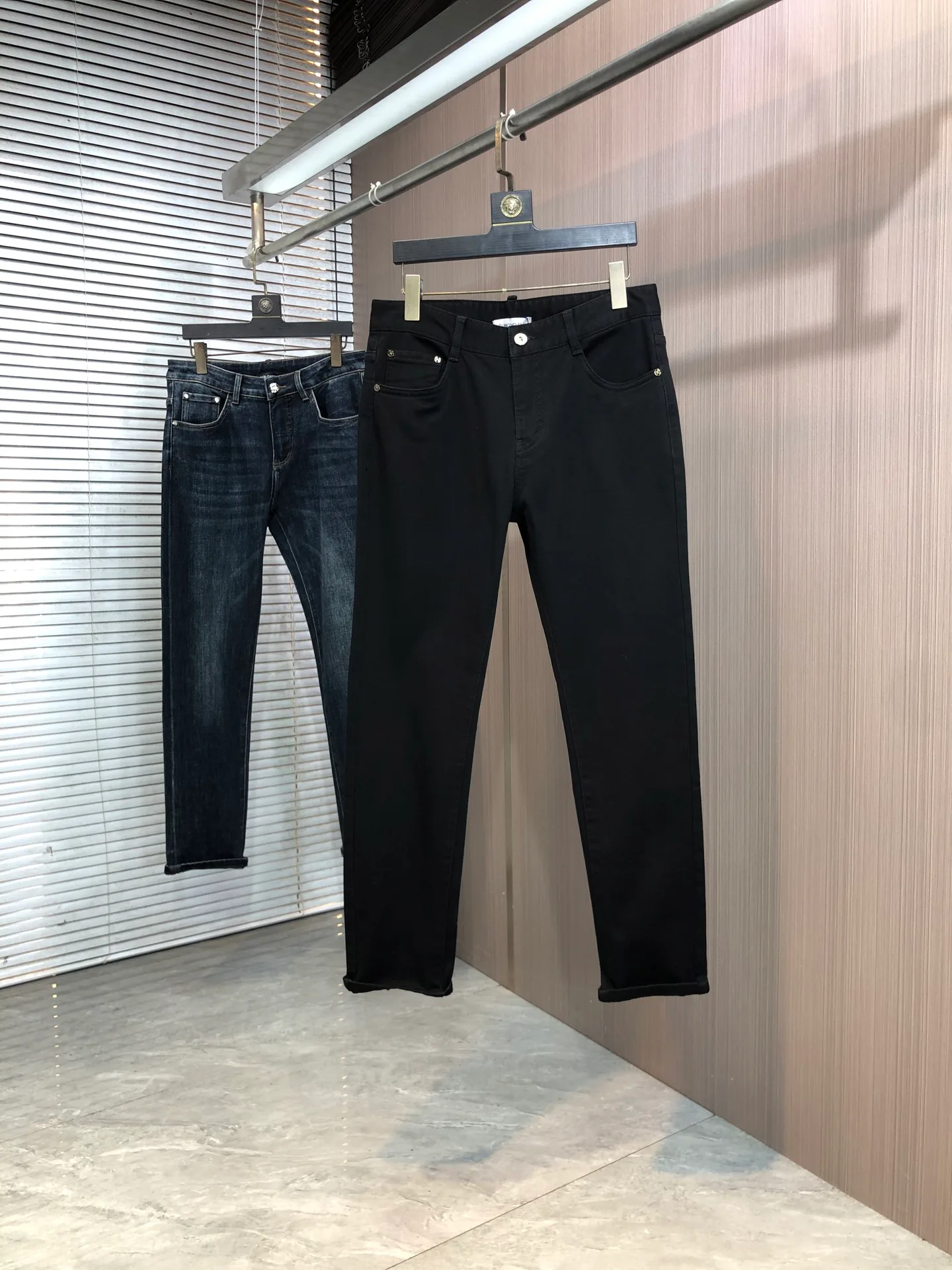 Джинсы Женские Moncler 10186879