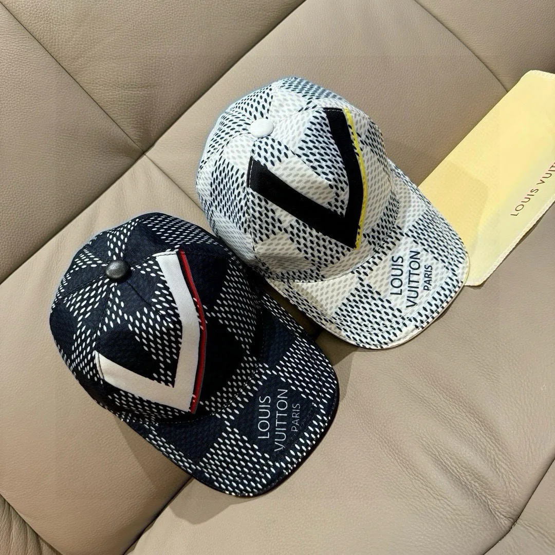 Головные Уборы Louis Vuitton 17604820