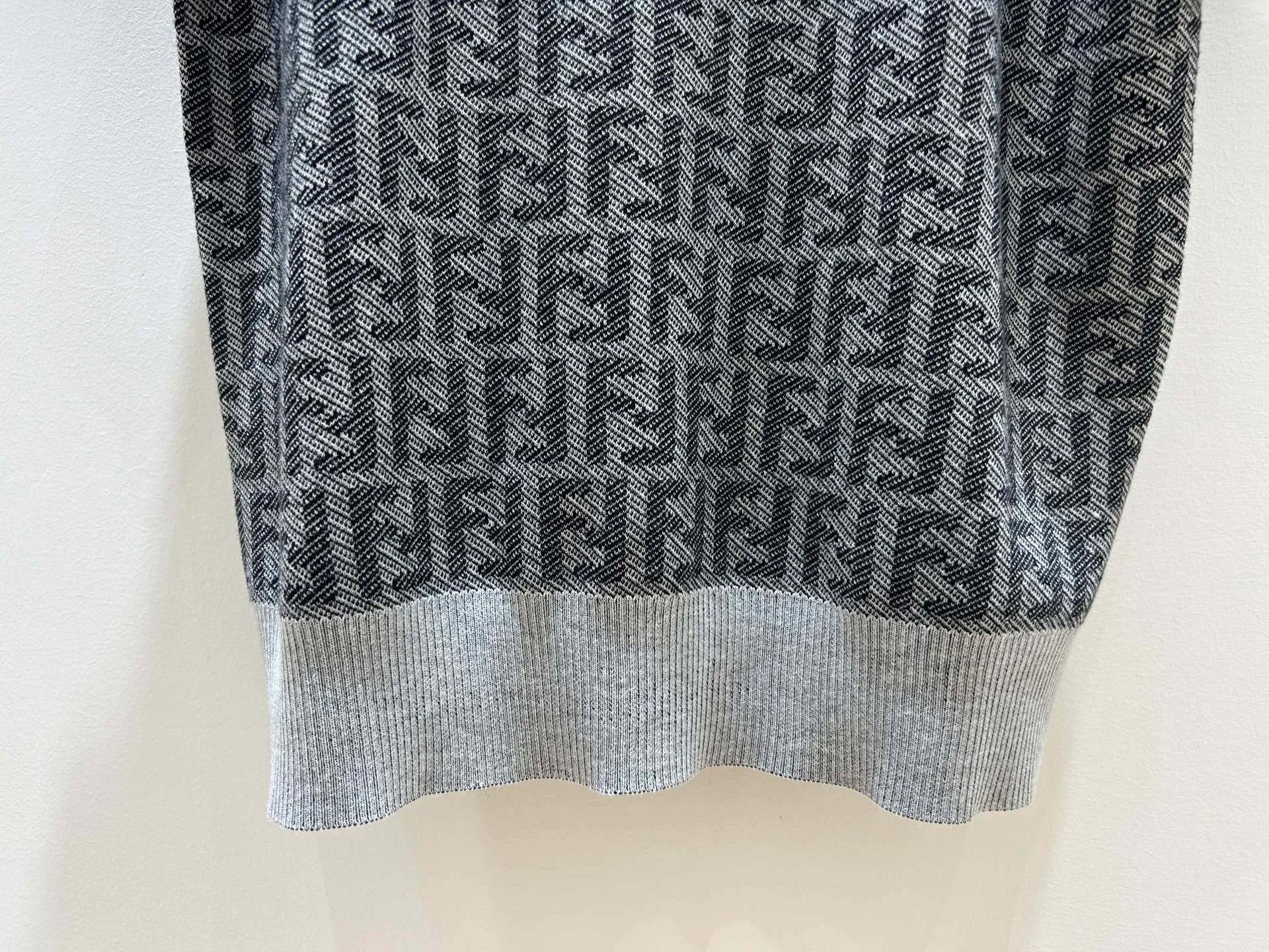 Джемперы И Свитеры Женские Fendi 11453066