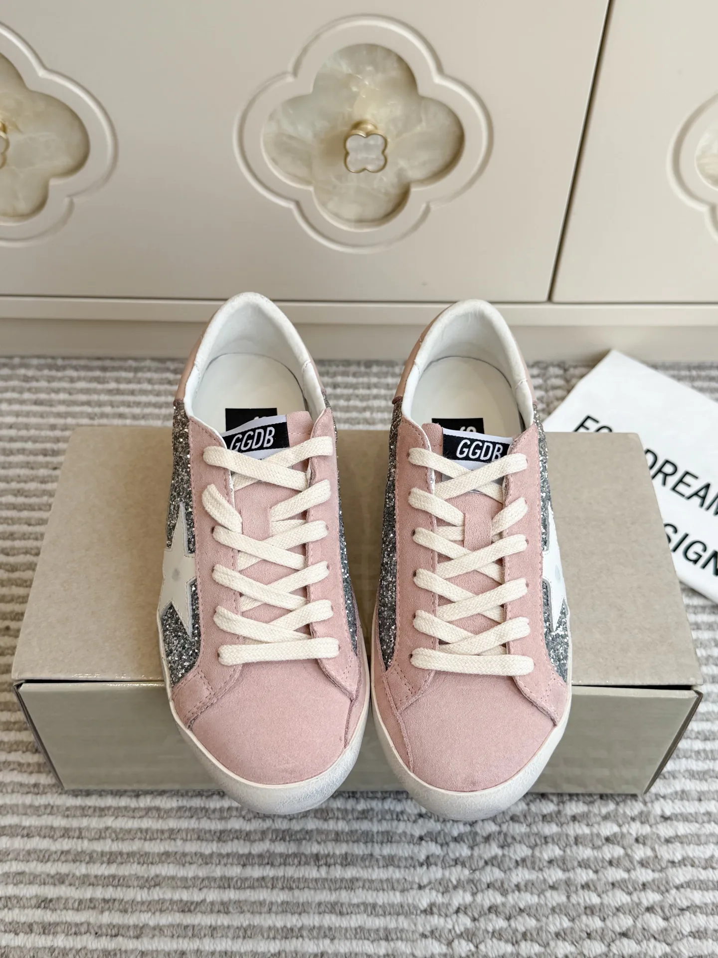 Кроссовки Женские Golden Goose 18737585