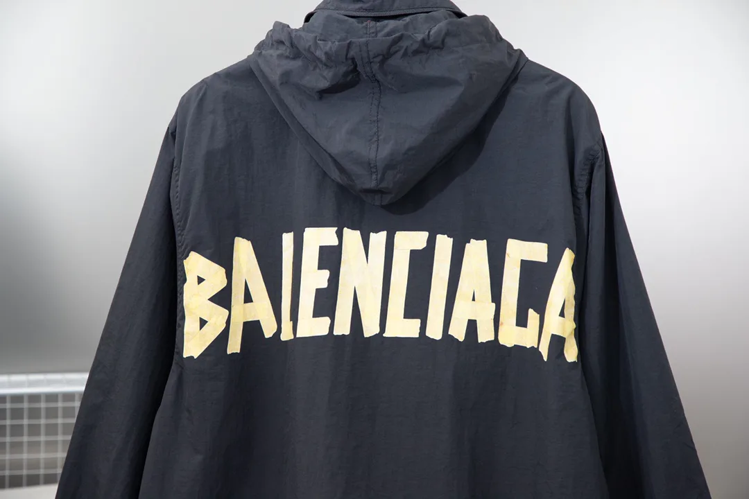 Куртки Женские Balenciaga Куртки Женские Balenciaga