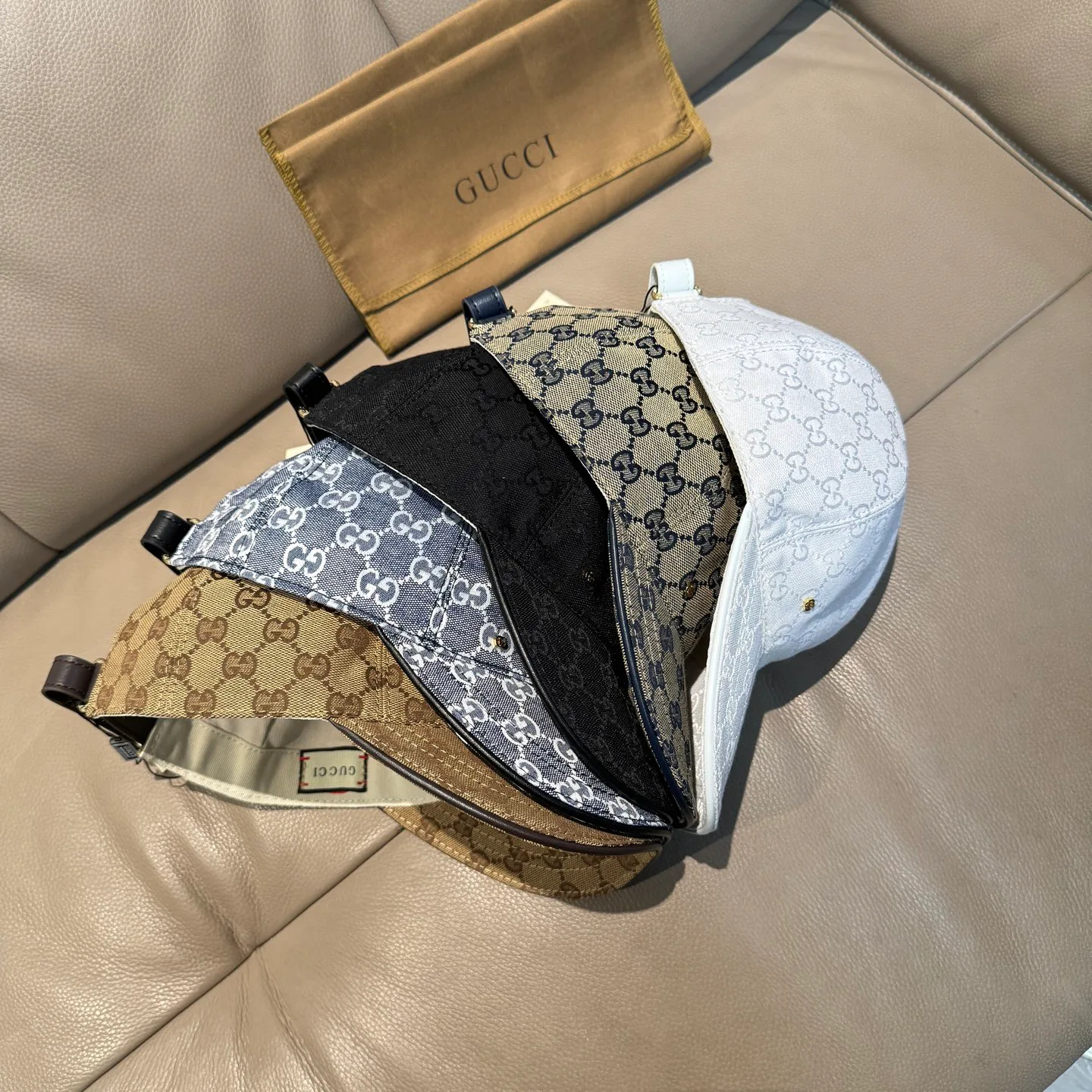 Головные Уборы Gucci 18105207