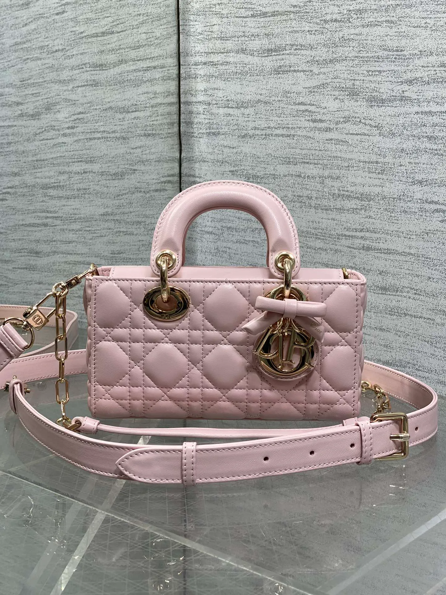 Классические Сумки Женские Christian Dior 11685162