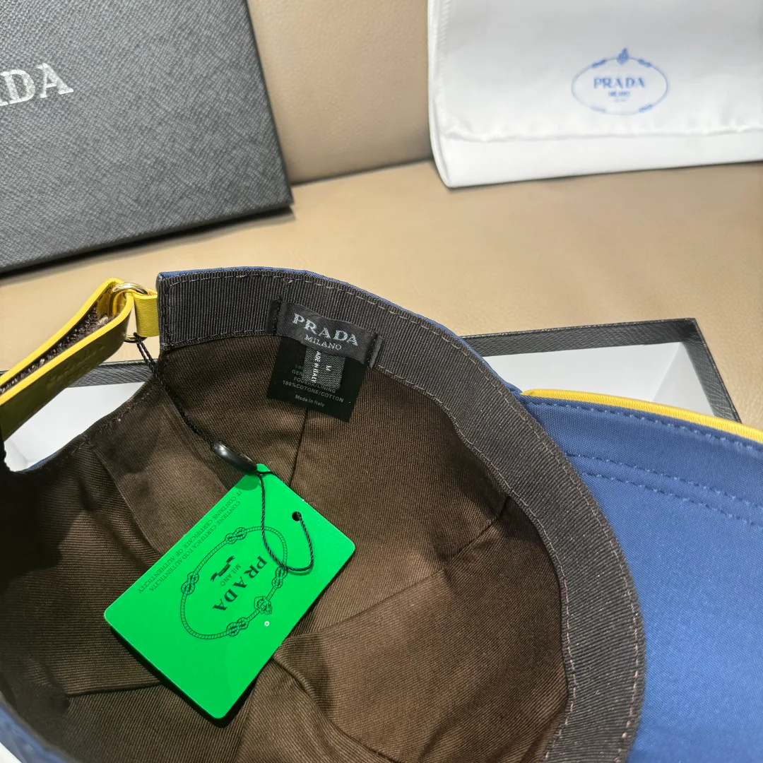 Головные Уборы Prada 11362252