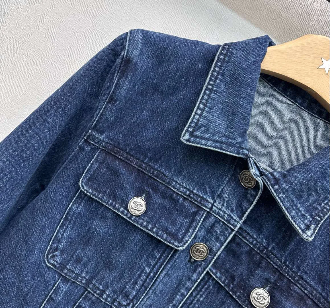 Куртки И Пуховики Женские Chanel 9820464