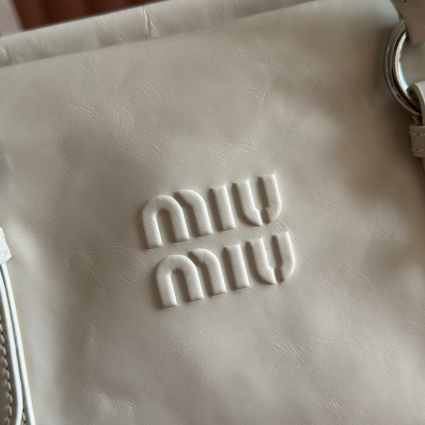 Классические Сумки Женские Miu Miu 18148109