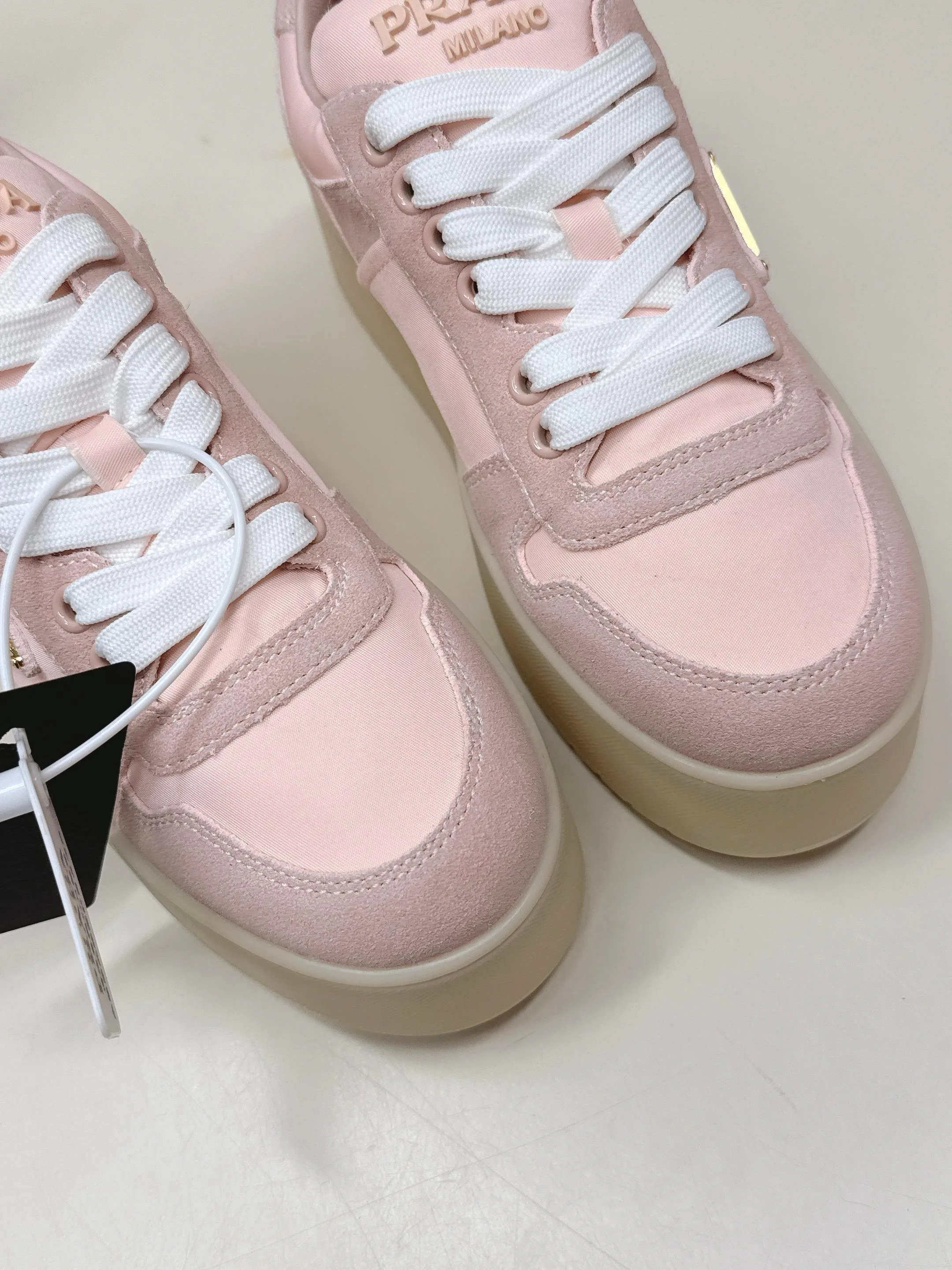 Кроссовки Женские Prada 11594932